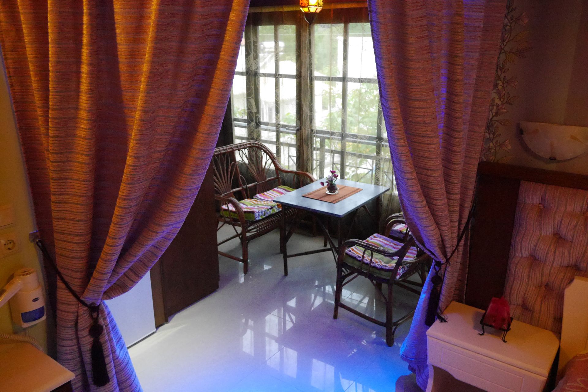 Family Studio with Garden View