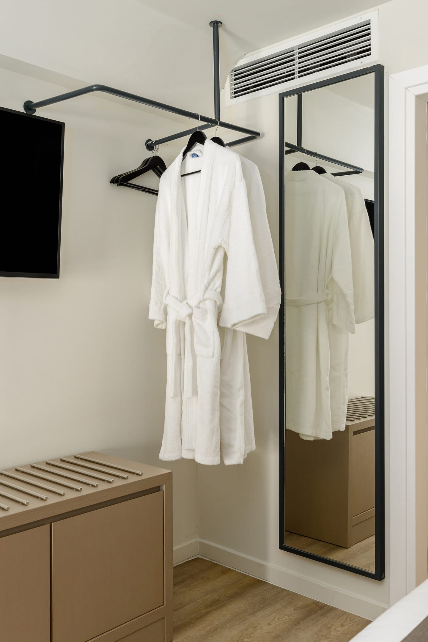 Deluxe Suite Pool View