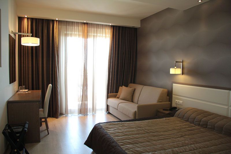 Family Room Inland View