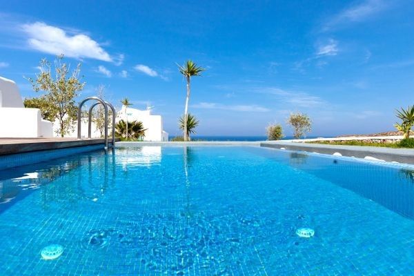 Executive Suite with private pool & seaview
