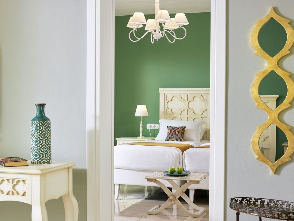 Deluxe Family Room Garden View