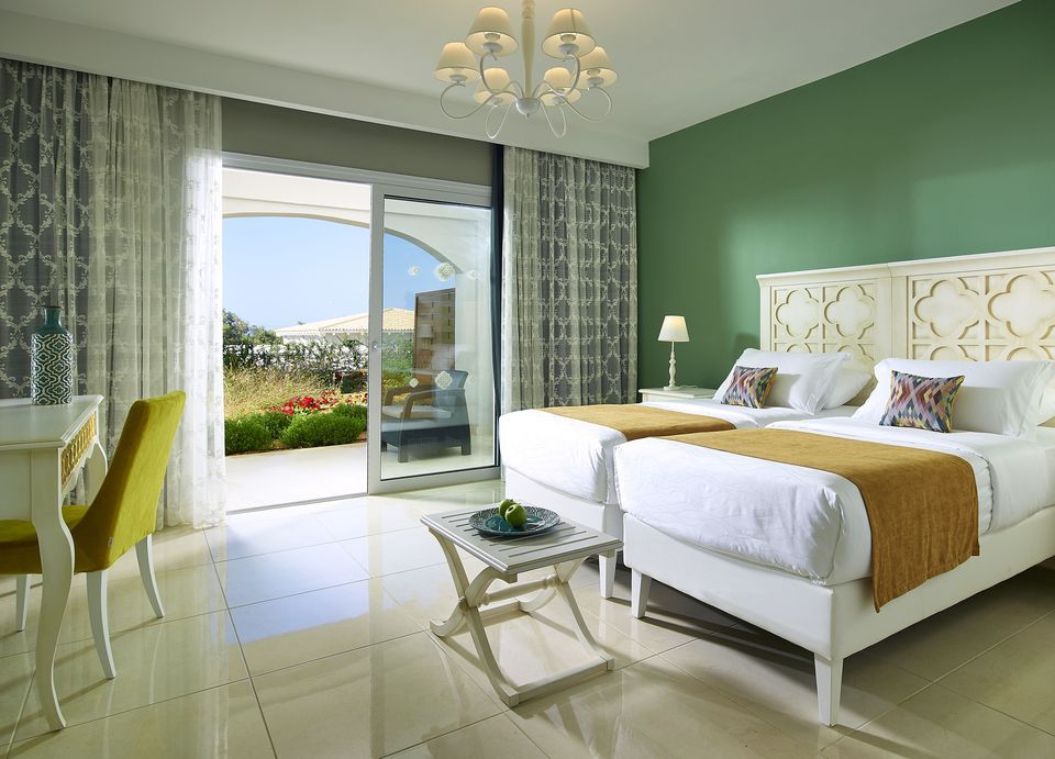 Deluxe Family Room Garden View