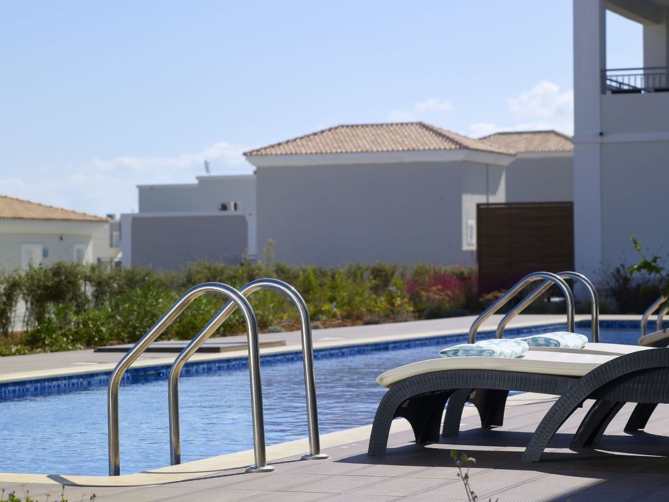 Grand Family Suite 2 Bedrooms Sharing Pool (6 persons)