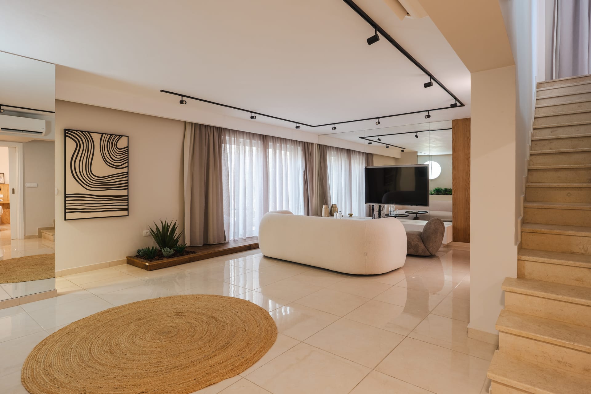 Grand Family Suite 2 Bedrooms Sharing Pool (6 persons)