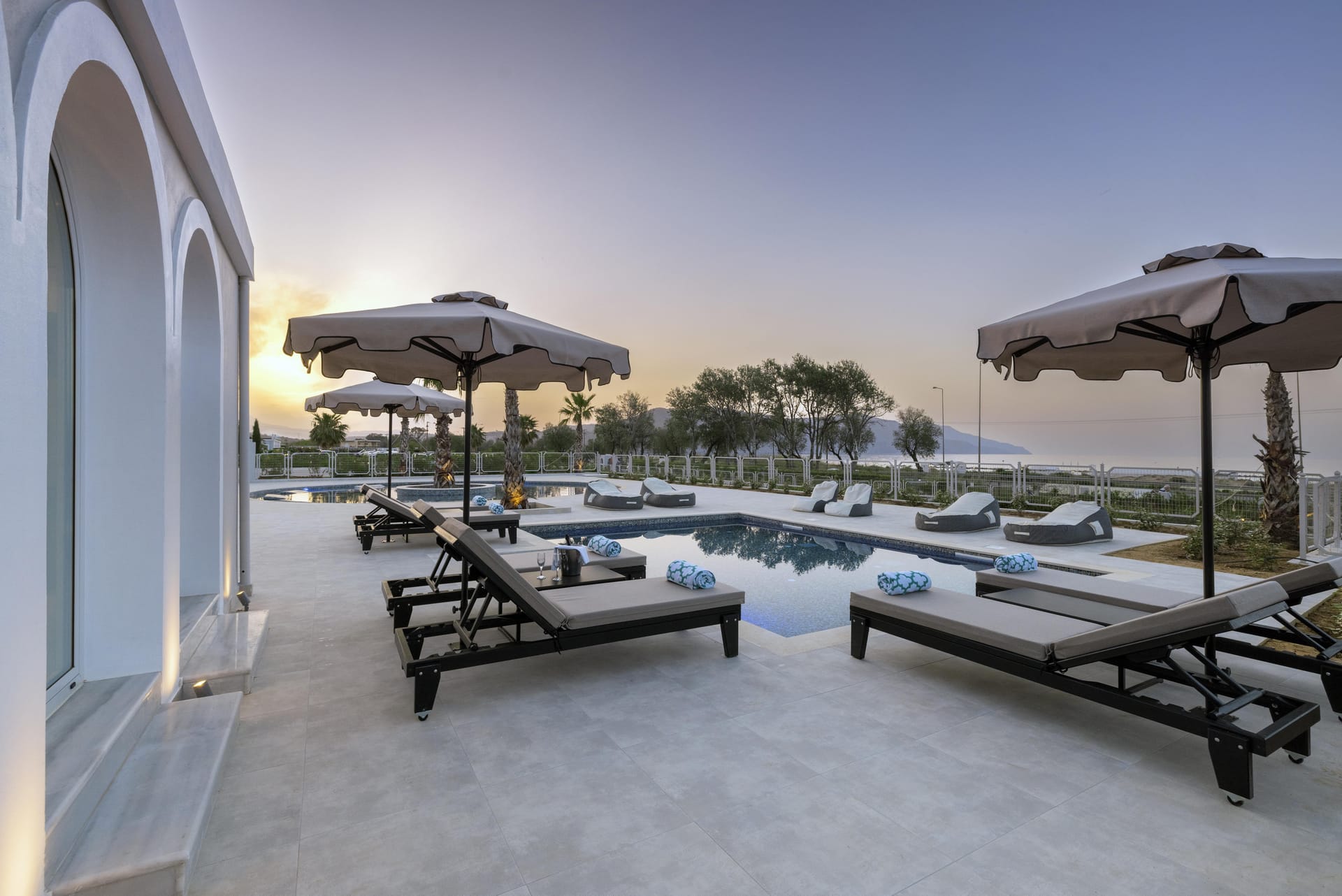3 Bedroom Grand Villa with Private Pool (6 persons)