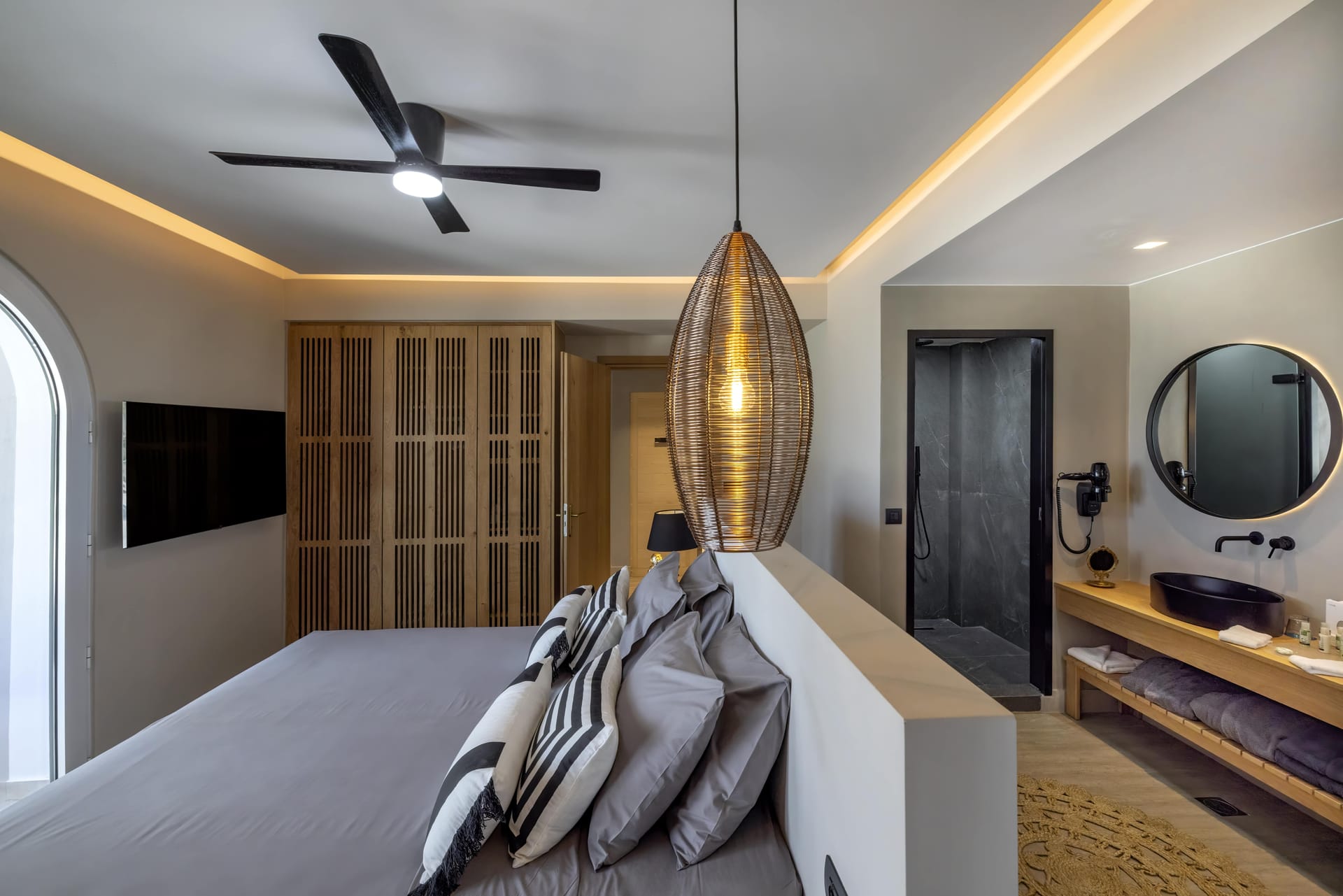 3 Bedroom Grand Villa with Private Pool (6 persons)