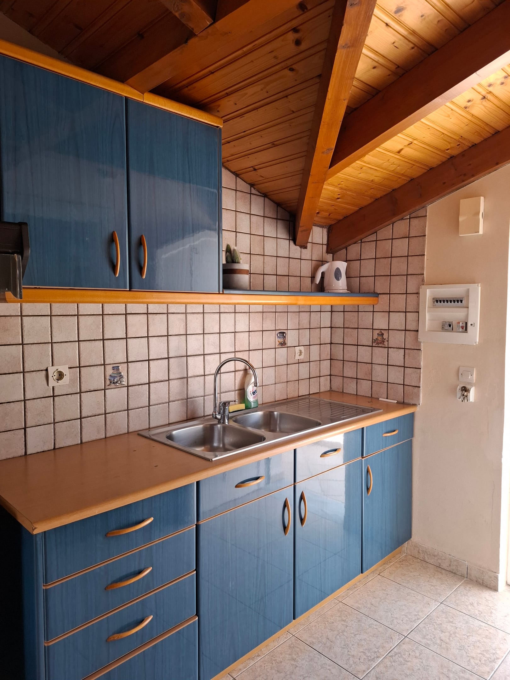 Loft Apartment - 2 Bedroom with King Size Comfort &amp; View