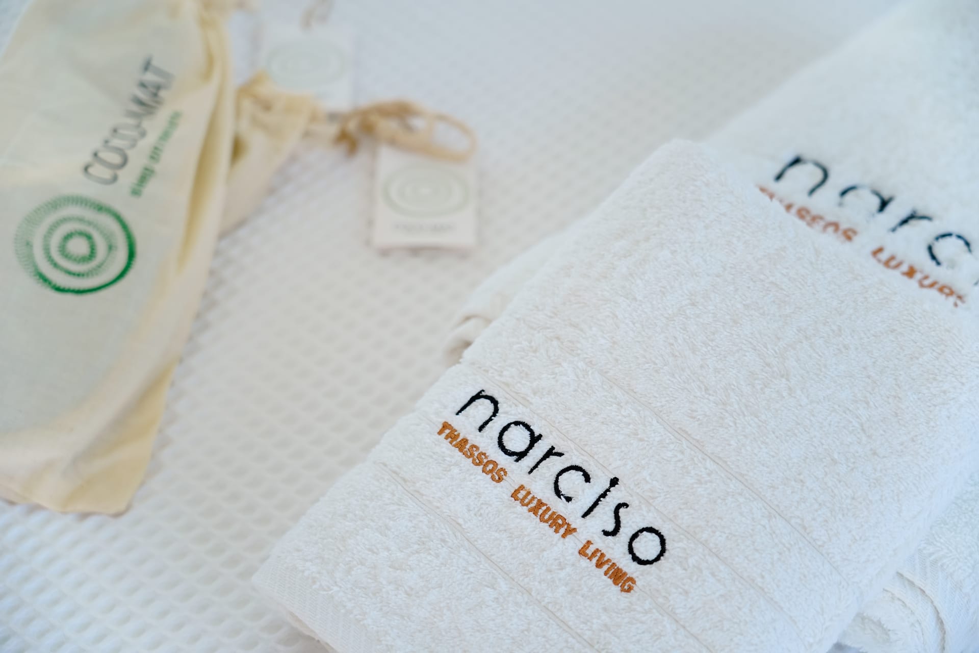 Posh Suite Outdoor Jacuzzi