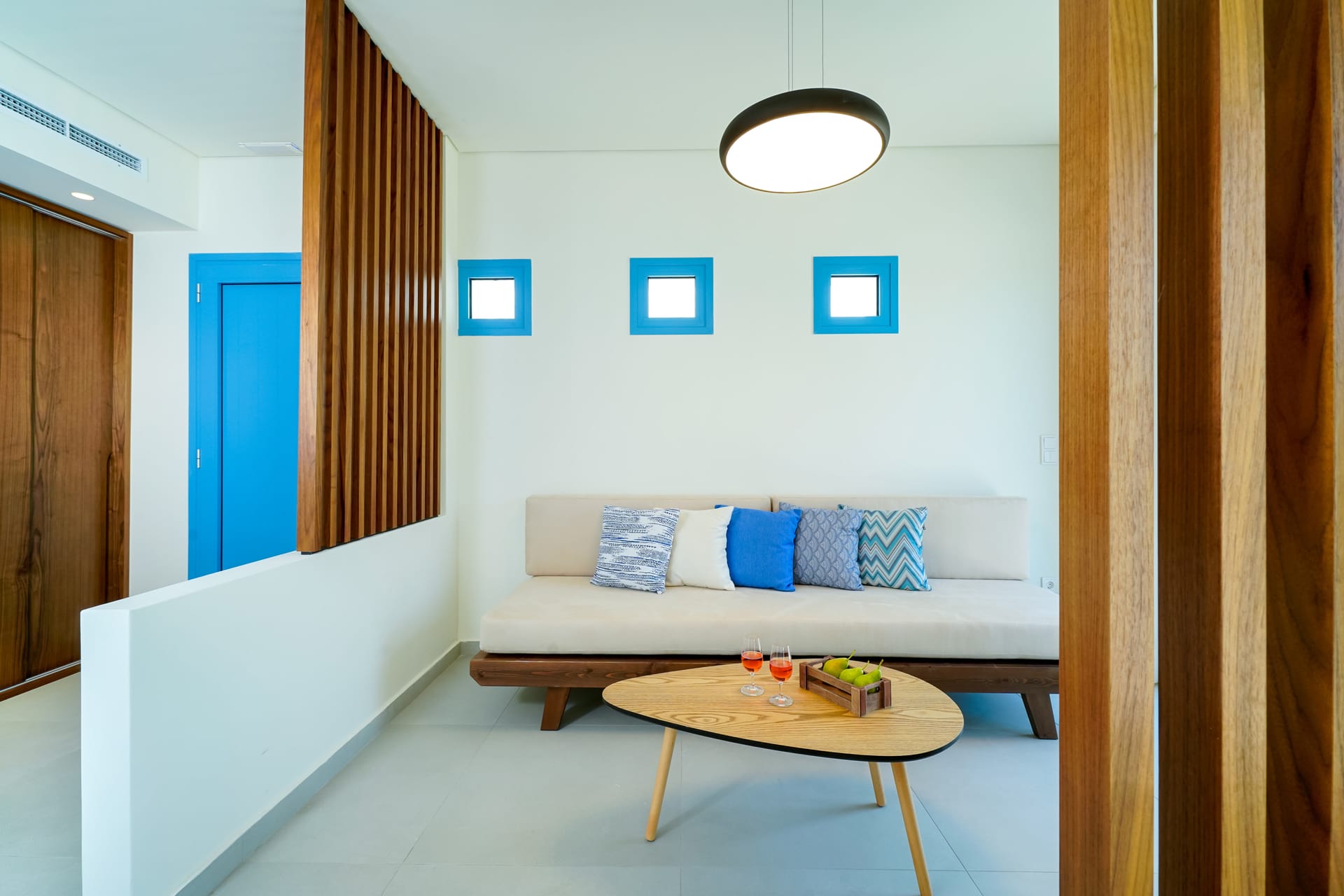 Panorama Suite Outdoor Jacuzzi