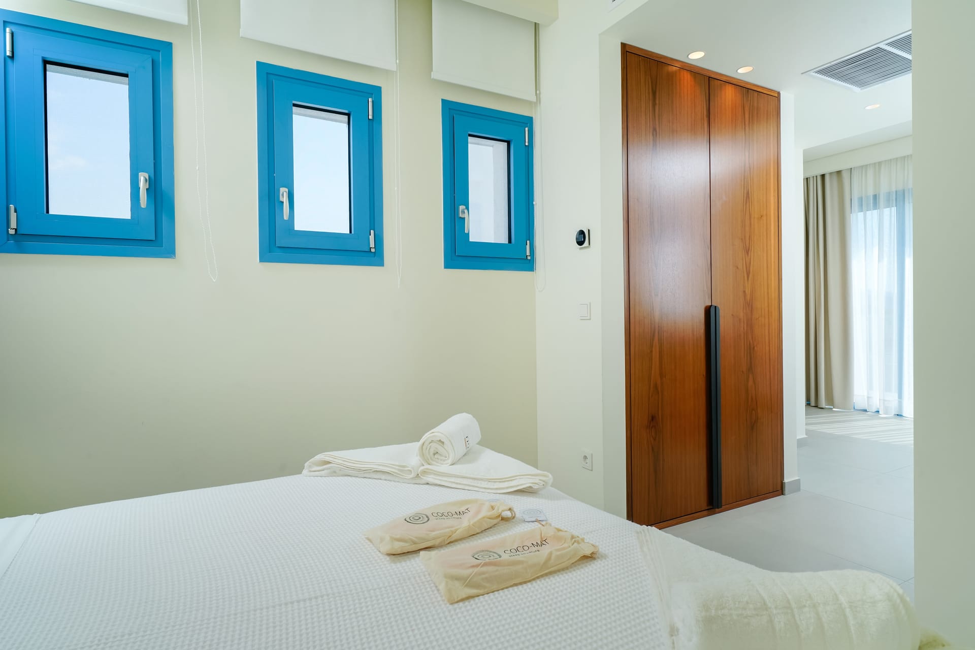 Panorama Suite Outdoor Jacuzzi