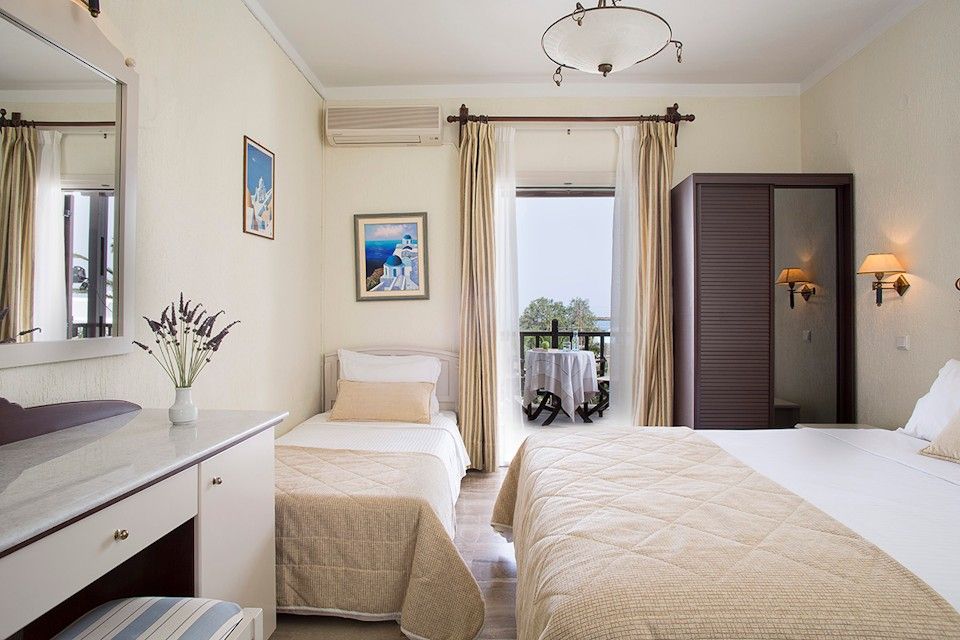 Triple Room