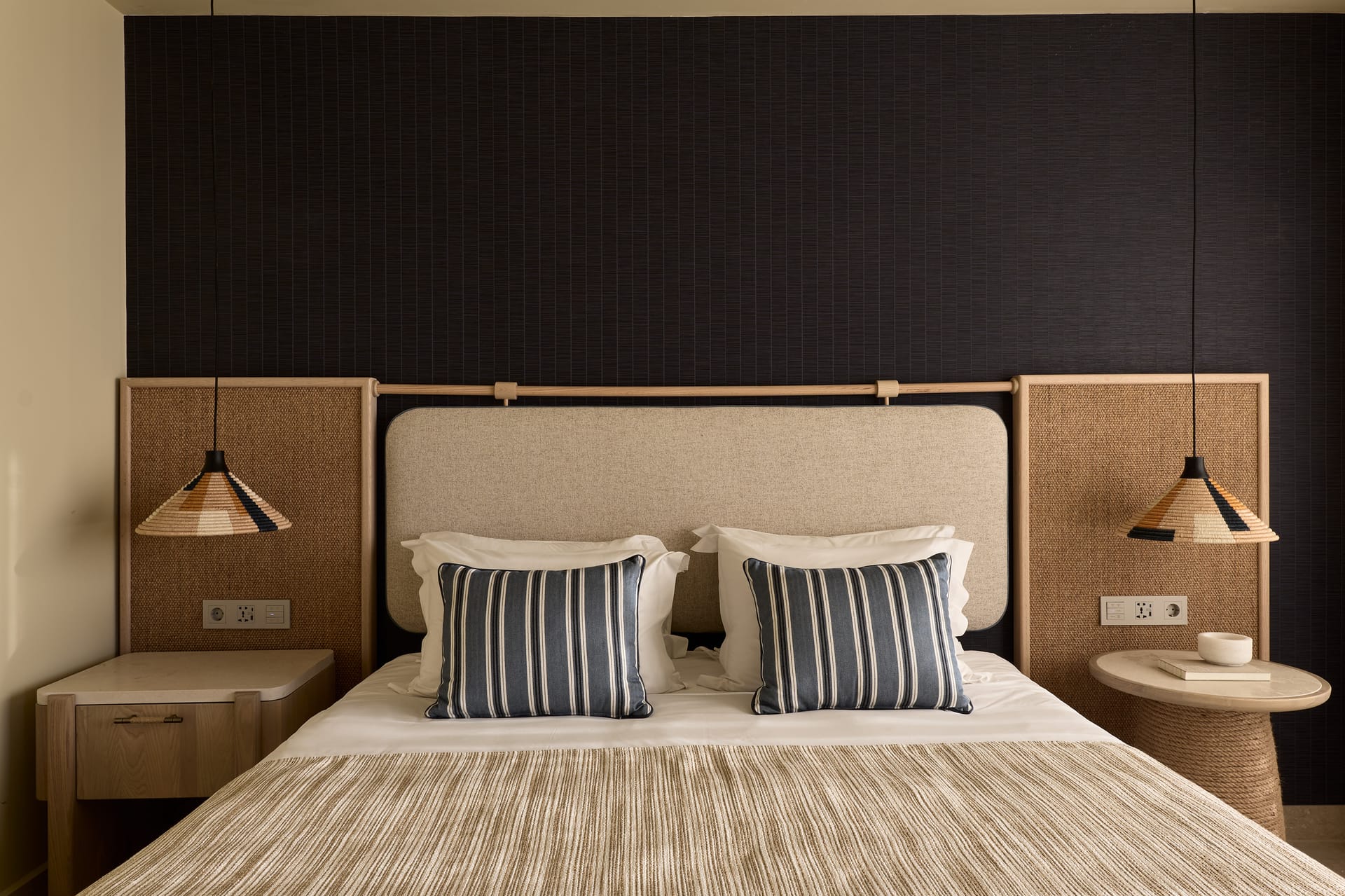 Deluxe Room Inland View