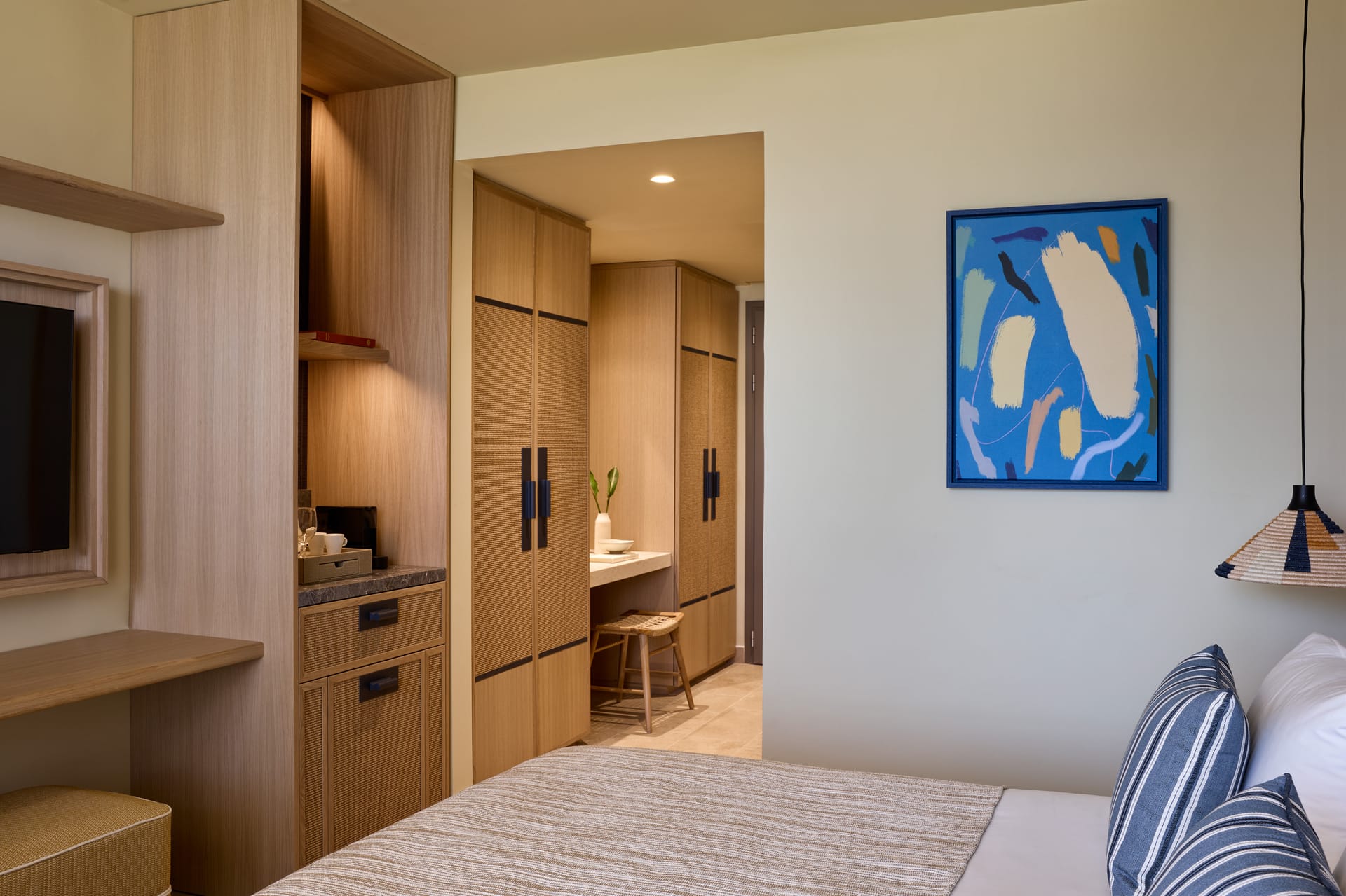Deluxe Room Inland View