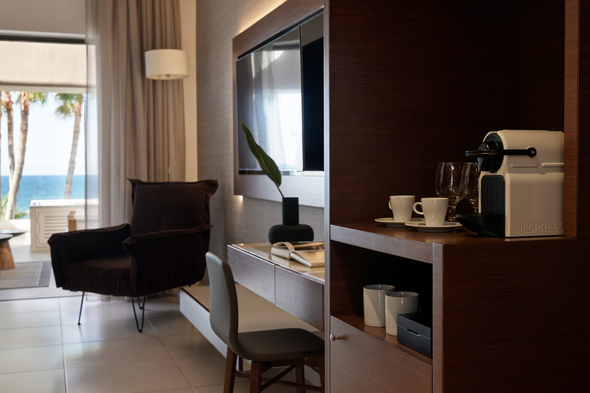 Superior Room Lagoon Sea View Outdoor Whirlpool