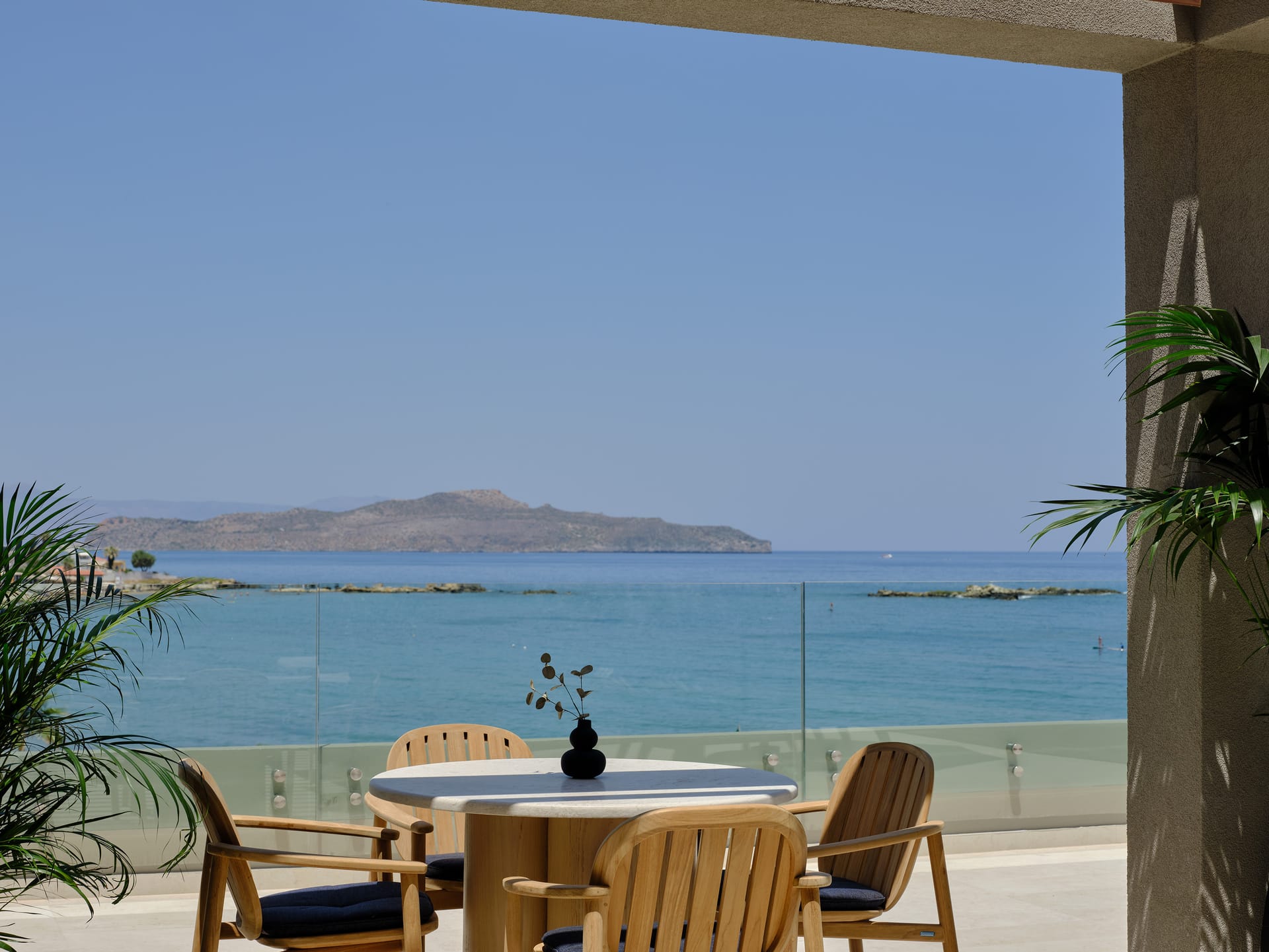 Signature Frontal Sea View Suite Hydro Plunge Pool