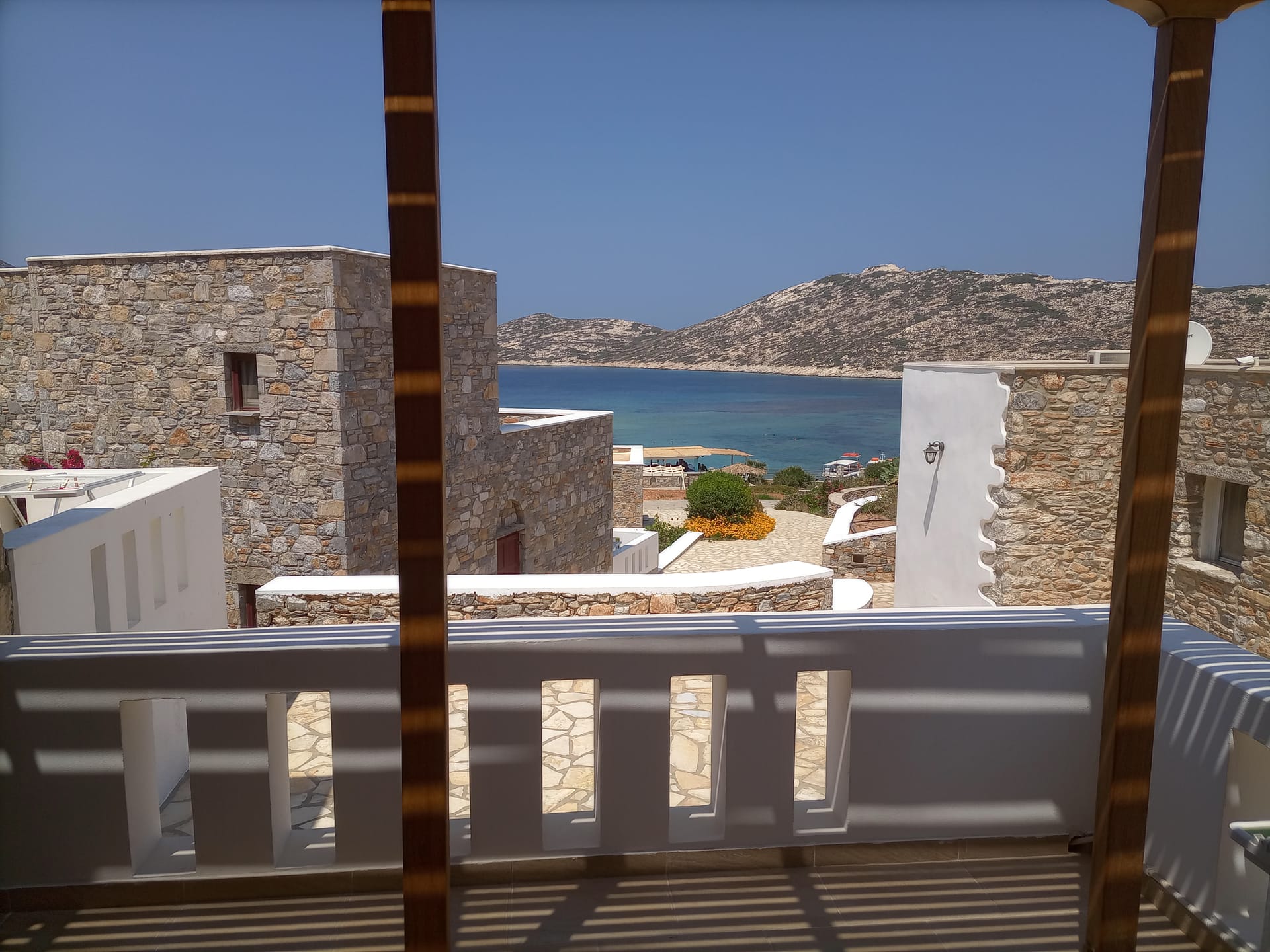 Family Apartment Ground Floor with Side Sea View