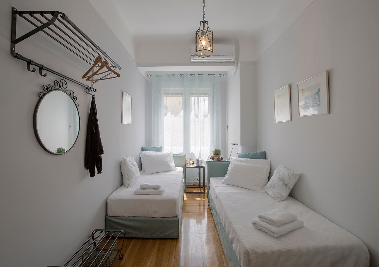 Attractive flat near the Acropolis museum – Siggrou 37 Athens