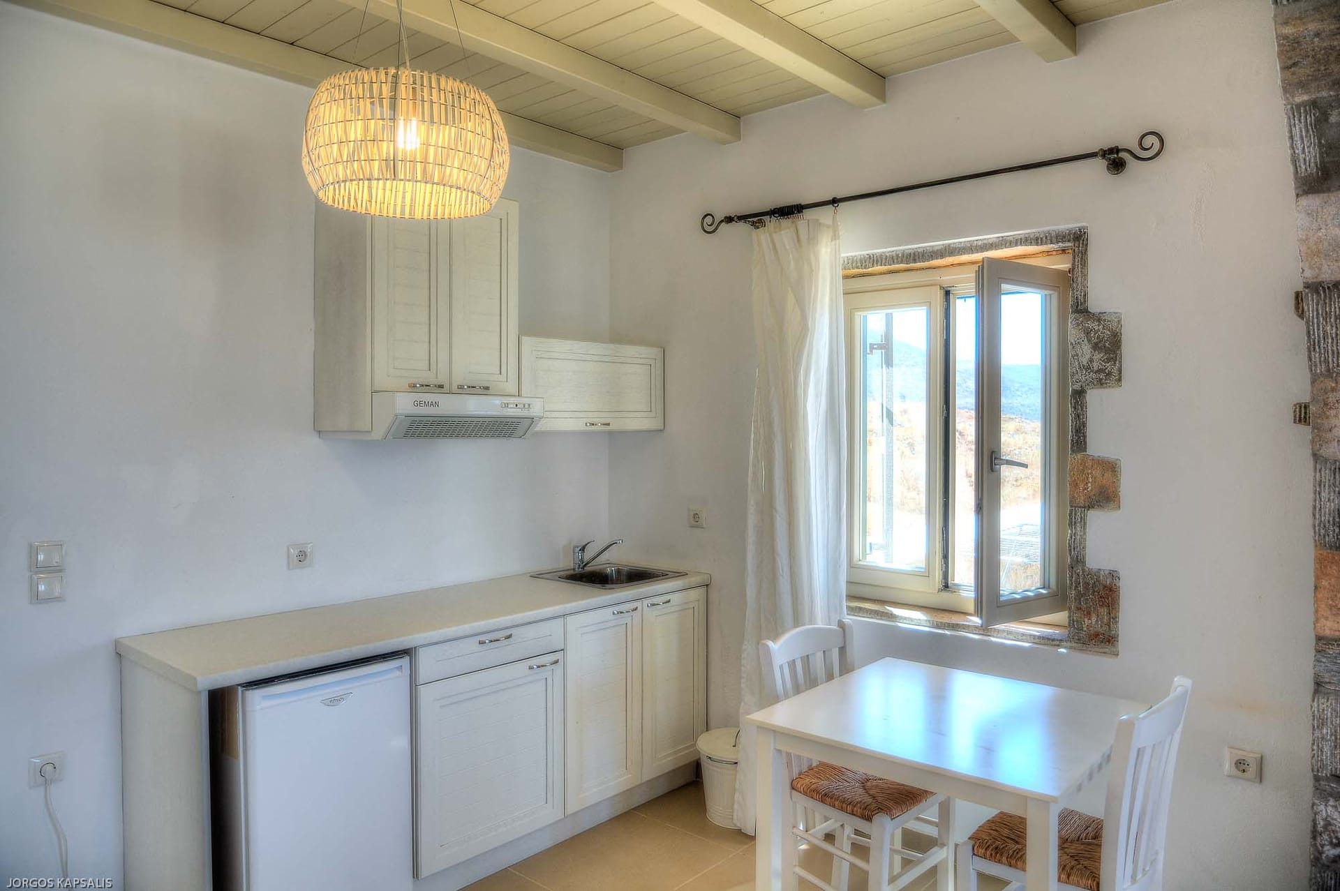 Family Suite with Sea View - Pool View