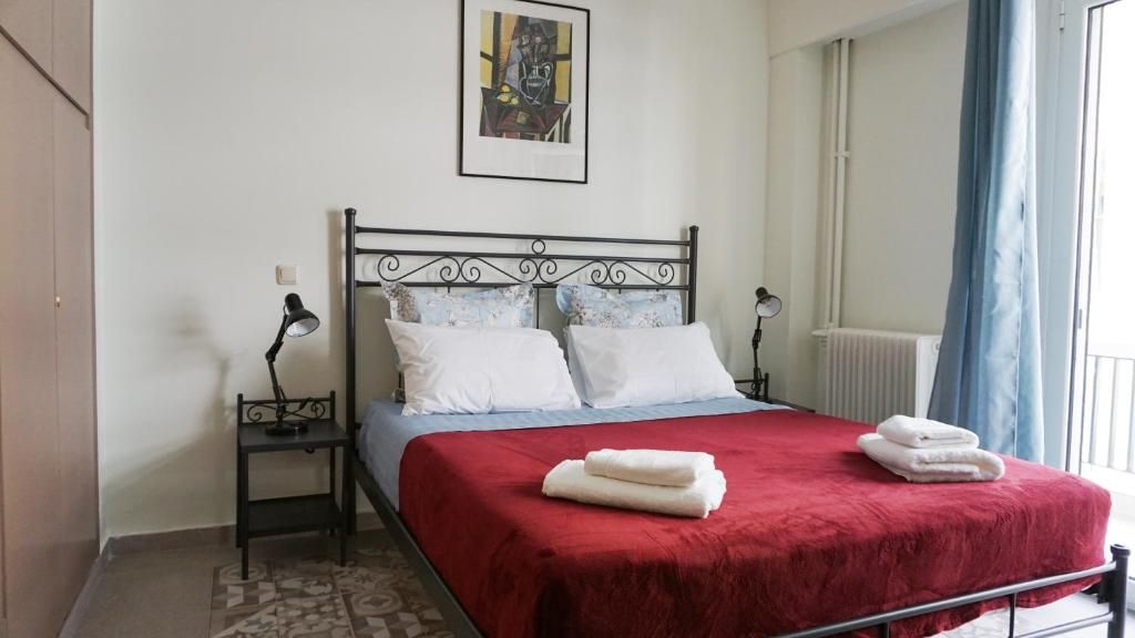 A few steps away from Syntagma and Plaka (A1) – Nikis 33 Athens
