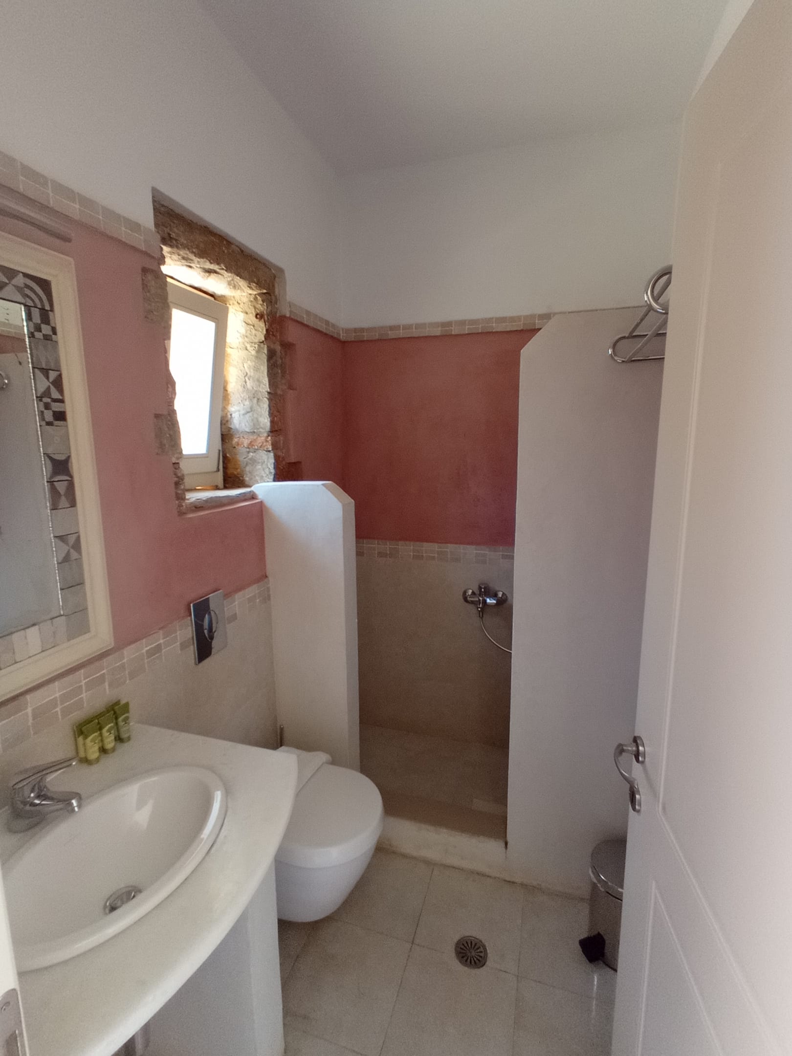 Standard Apartment Ground Floor with Side Sea View