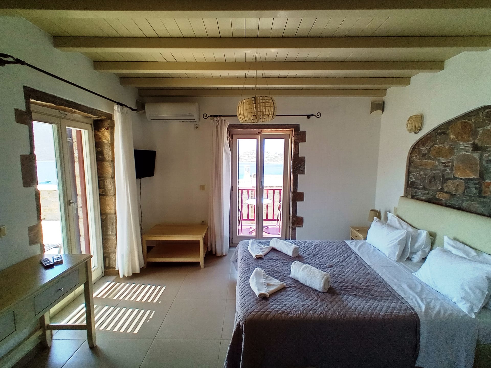 Superior Apartment First Floor with Sea View - Rear