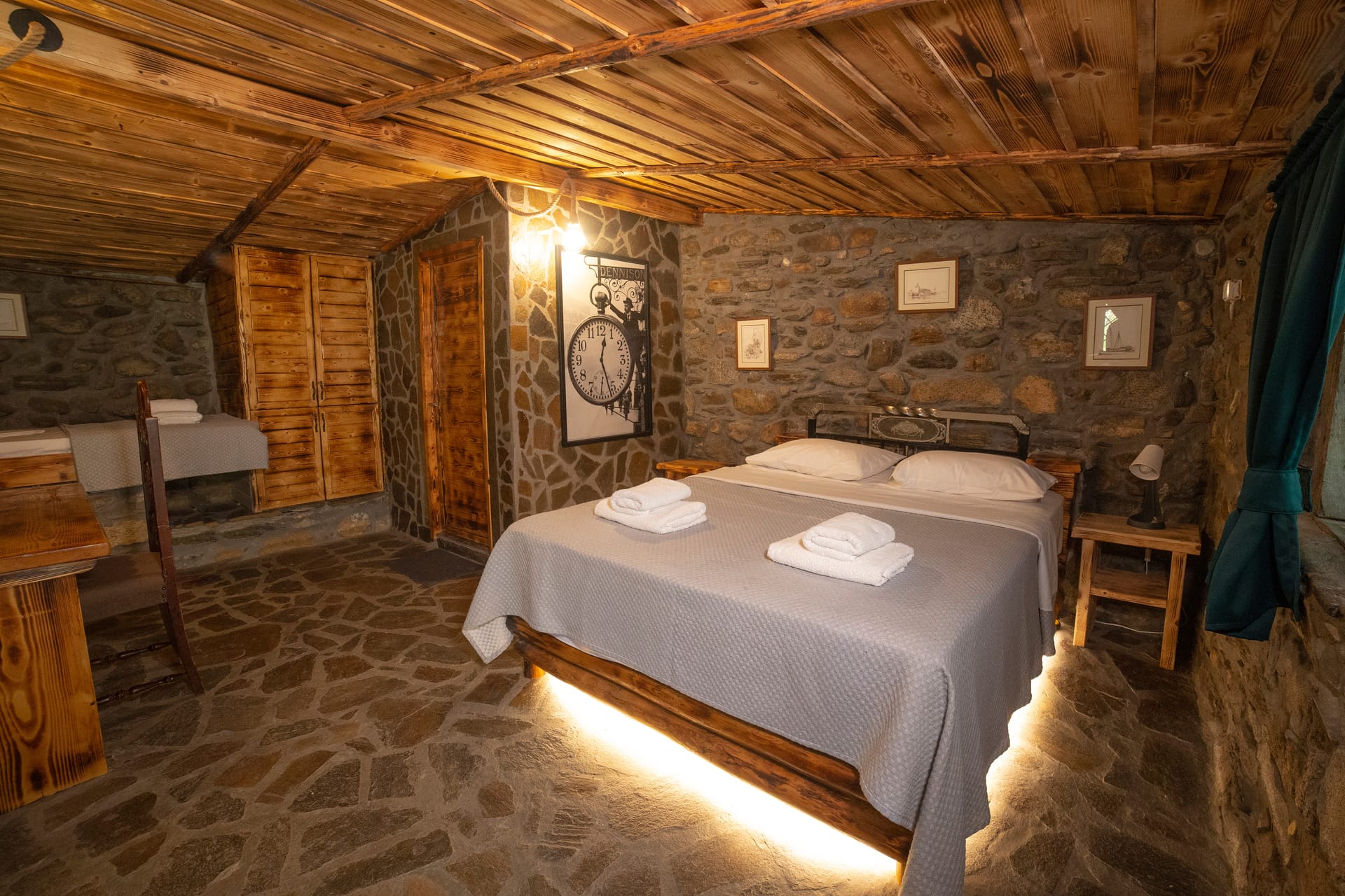 Deluxe Triple Room Ikaros