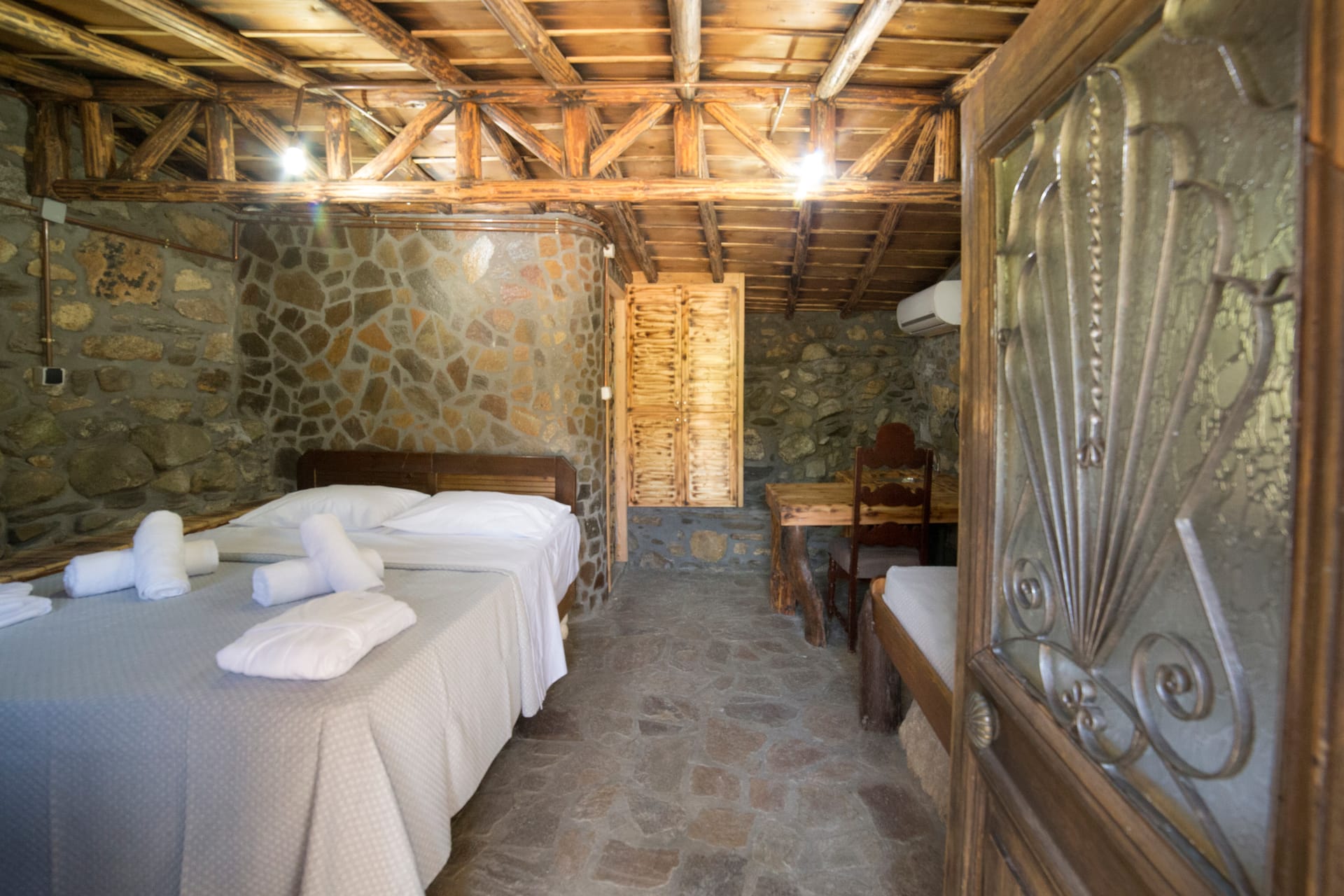 Deluxe Triple Room Daedalus