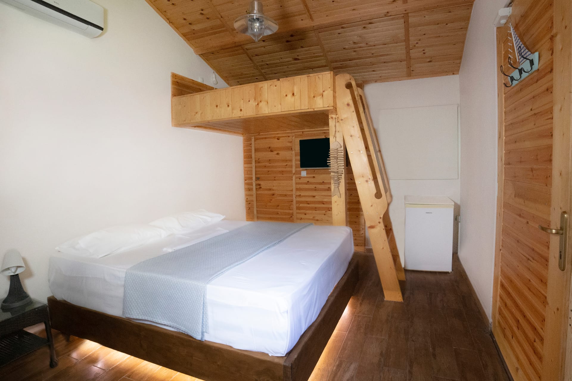 Standard Quadruple Room Platanos