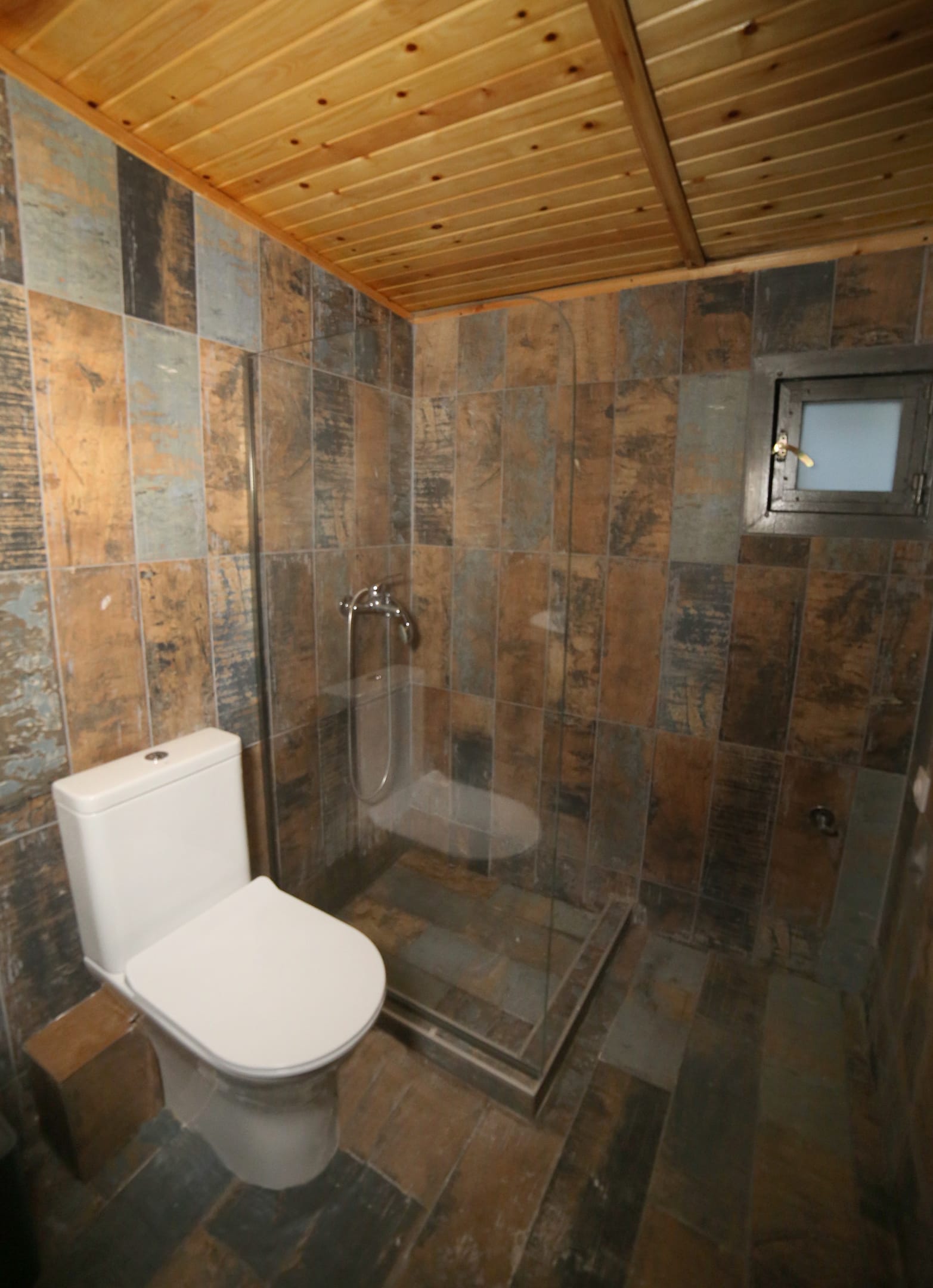 Standard Quadruple Room Platanos