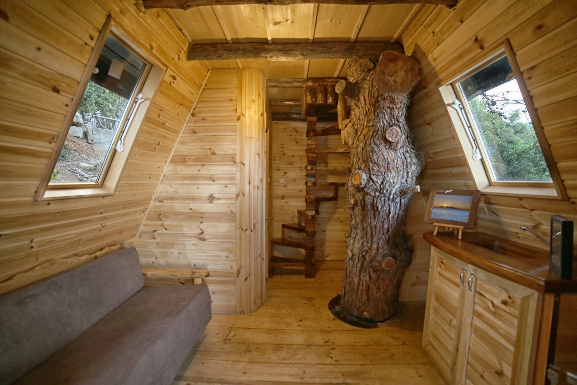 Deluxe Bungalow with Sea View Tree House