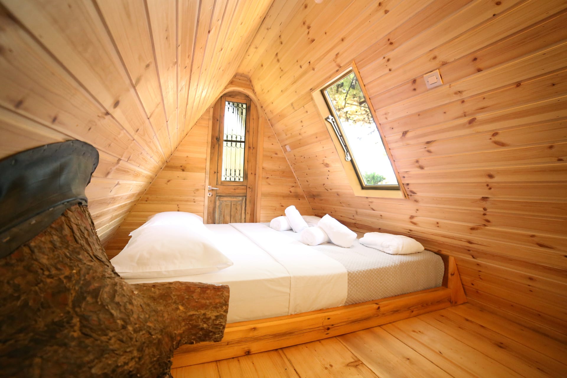 Deluxe Bungalow with Sea View Tree House