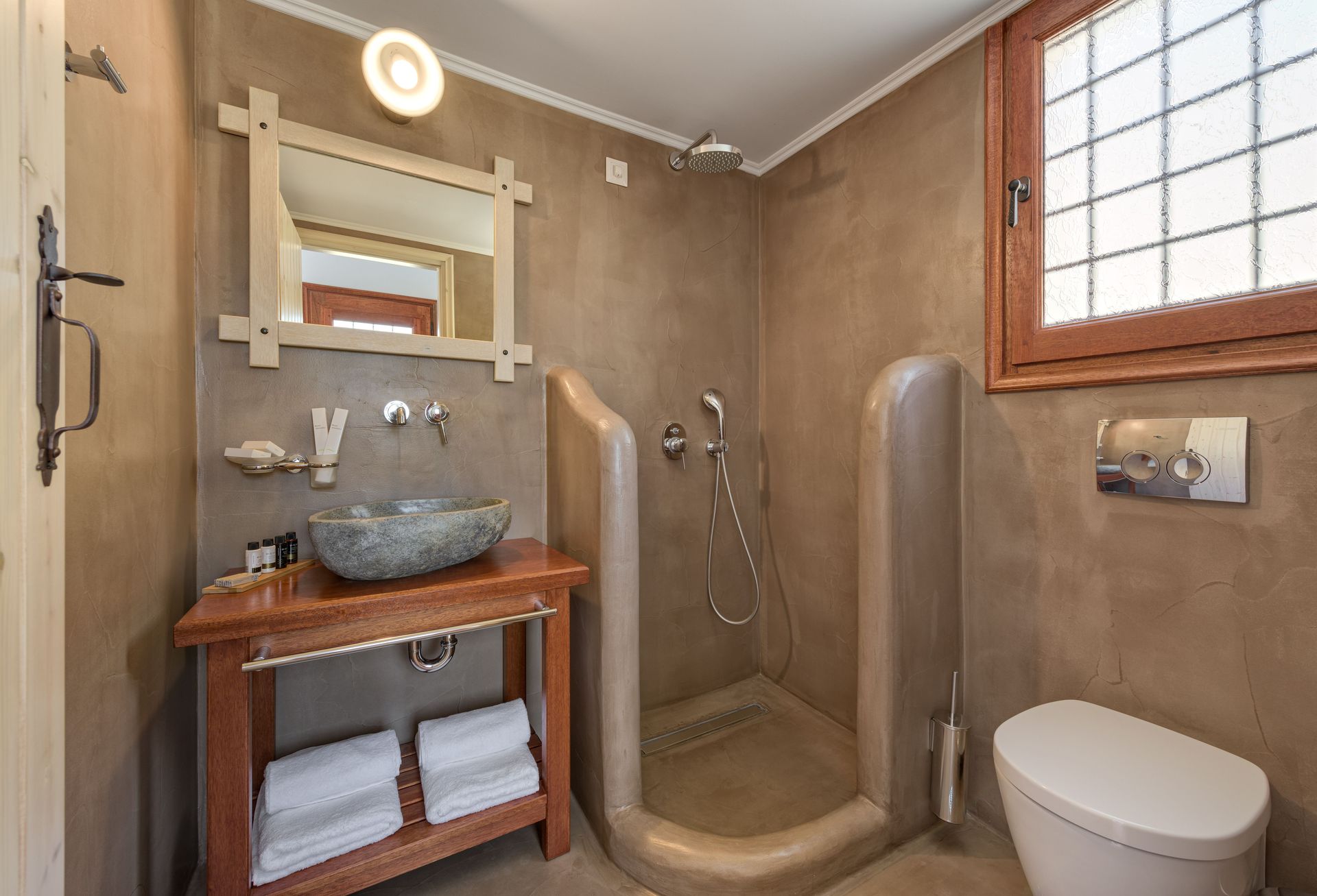 Deluxe Apartment with Private Veranda and Sea View