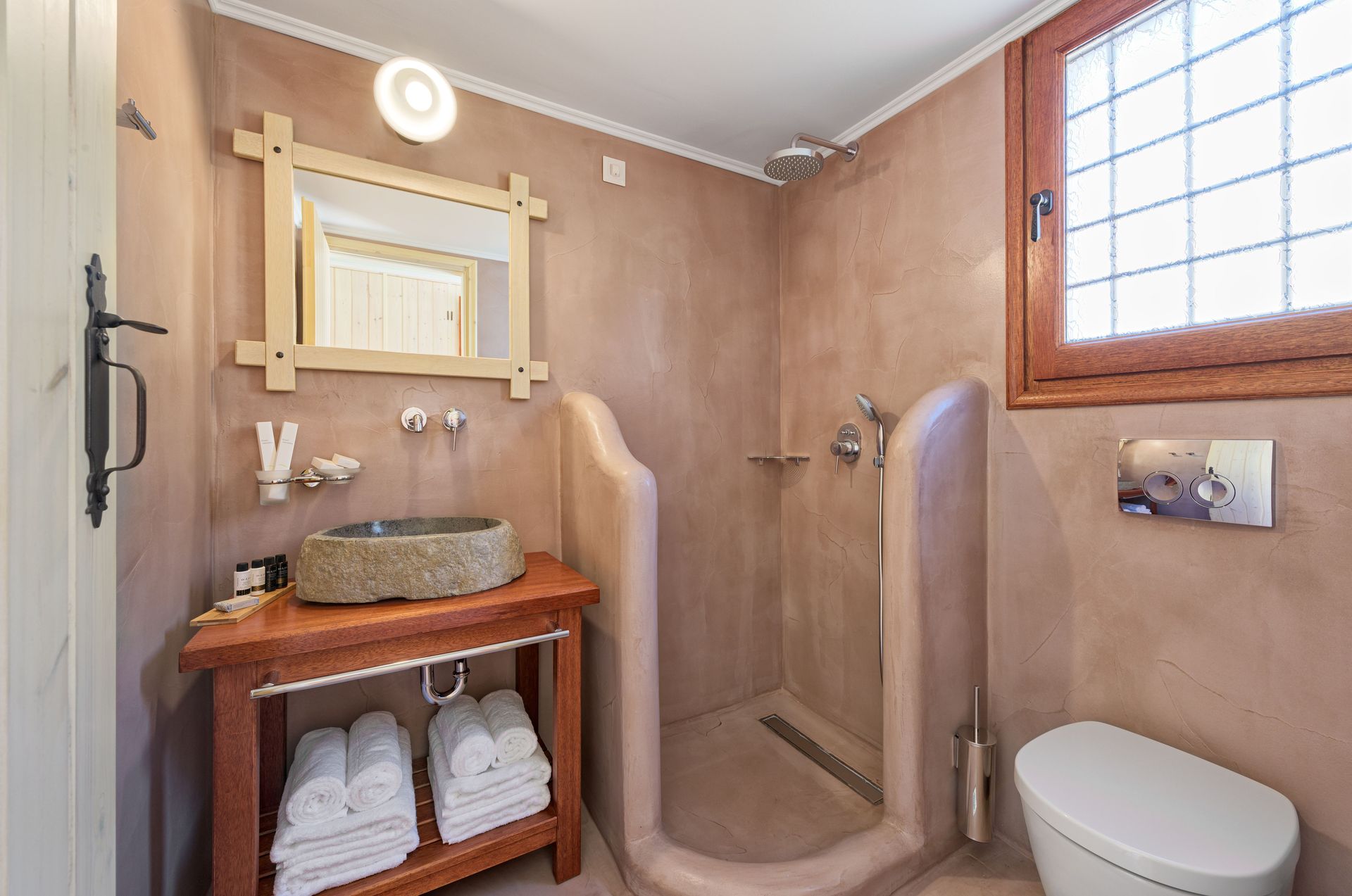 Family Apartment with Sea View