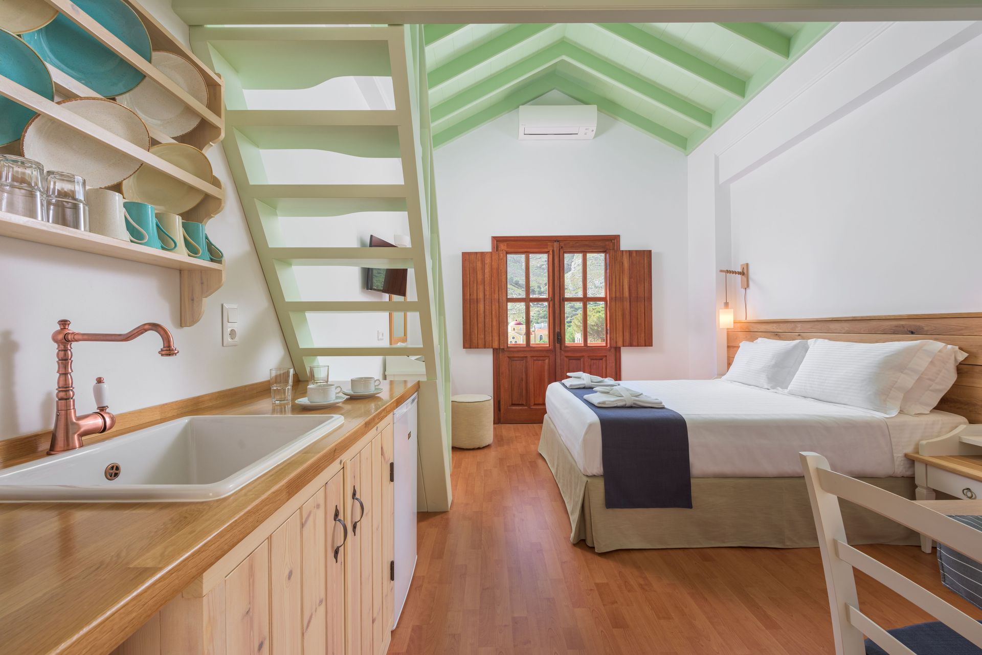 Family Apartment with Sea View