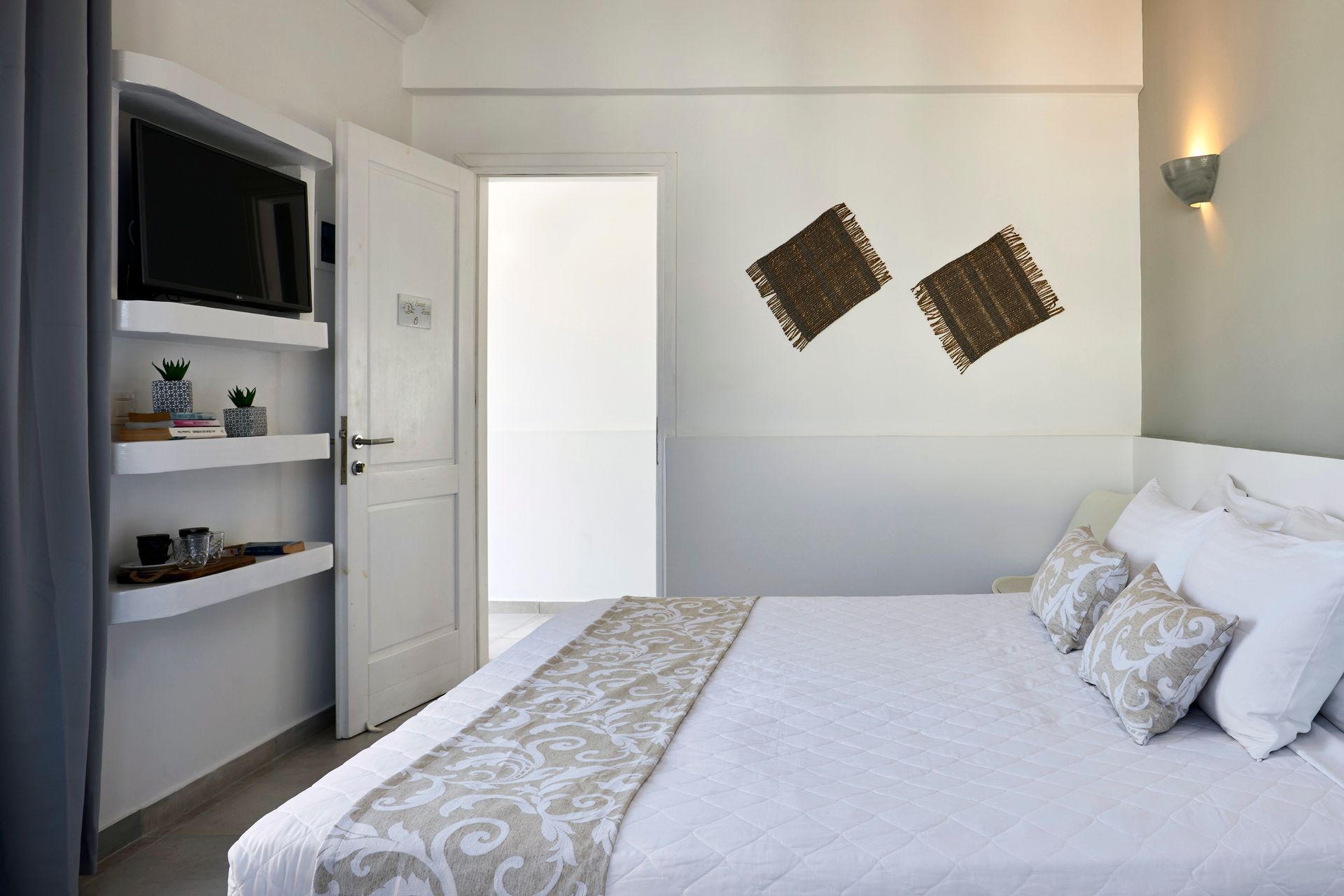 Classic Room with Garden View