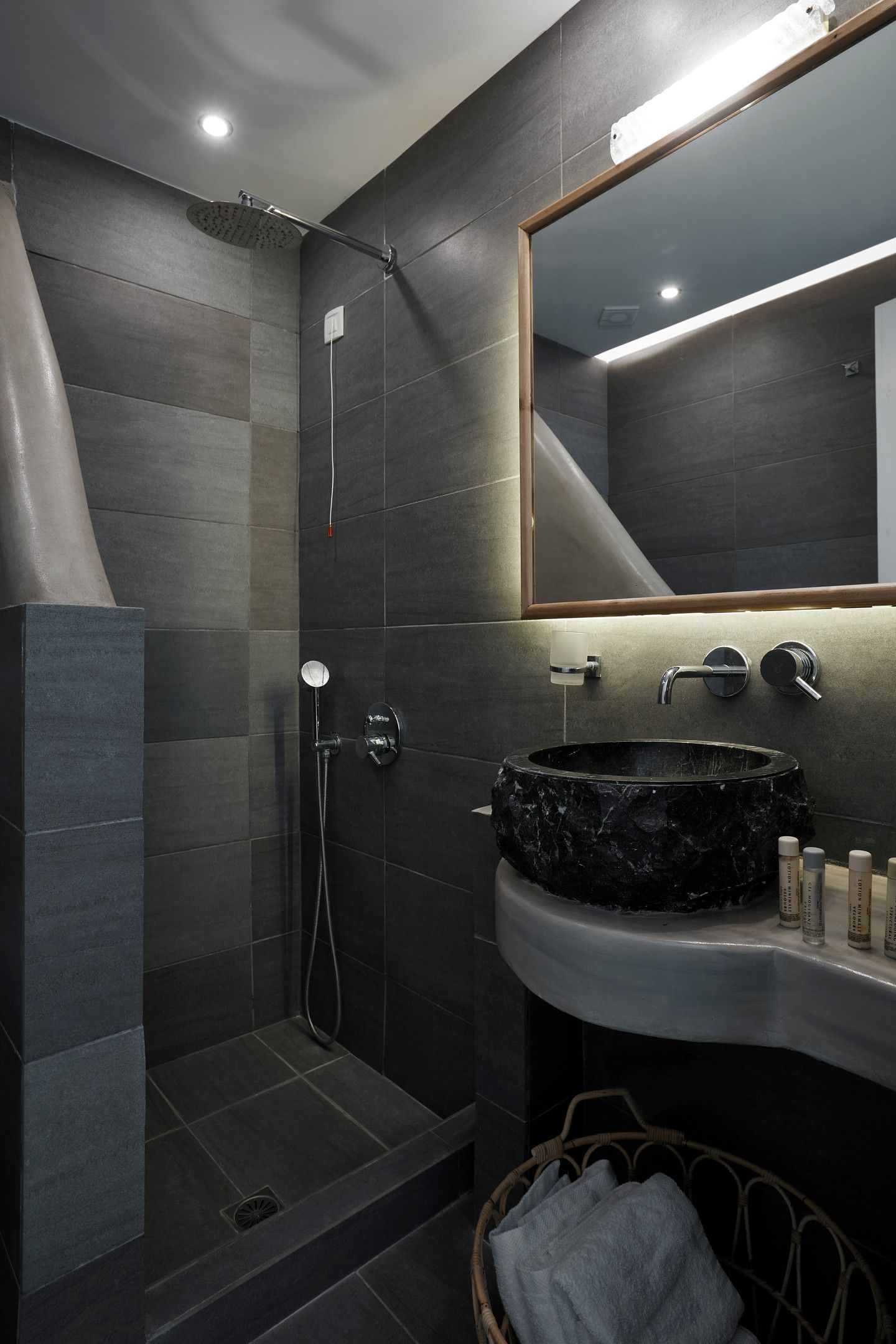 Deluxe Room with hot tub and sea view