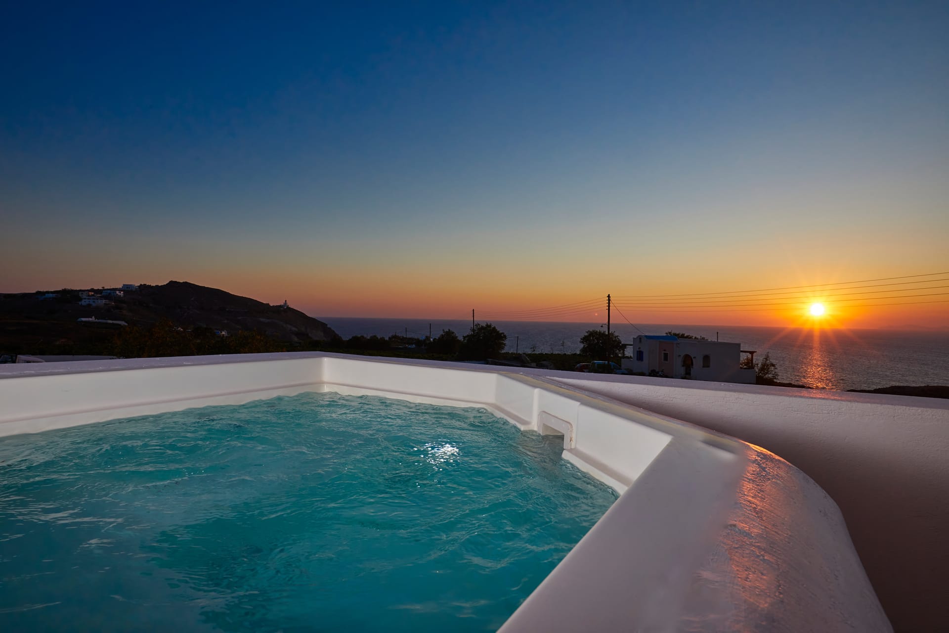 Deluxe Room with hot tub and sea view