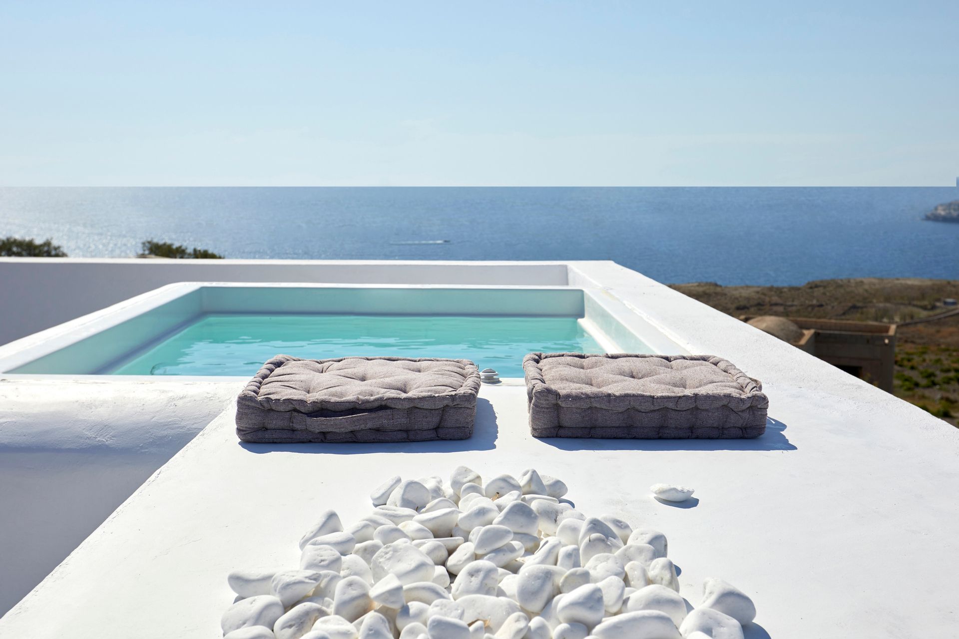 Exclusive Suite with hot tub and sea view