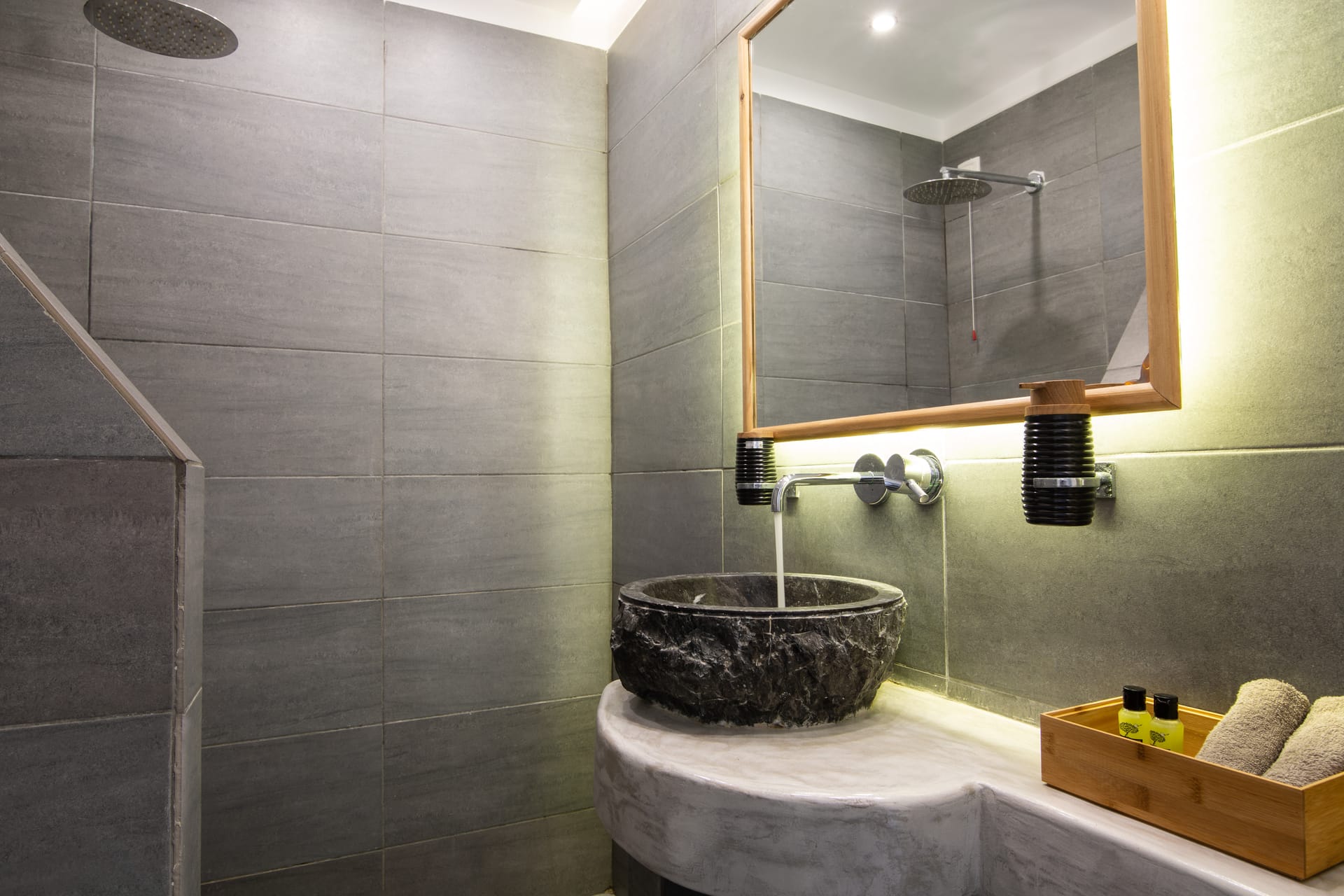 Deluxe Suite with plunge pool and sea view