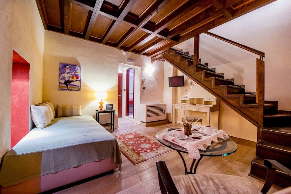 Notos Suite with Jetted Shower & Medieval Town View 34m²