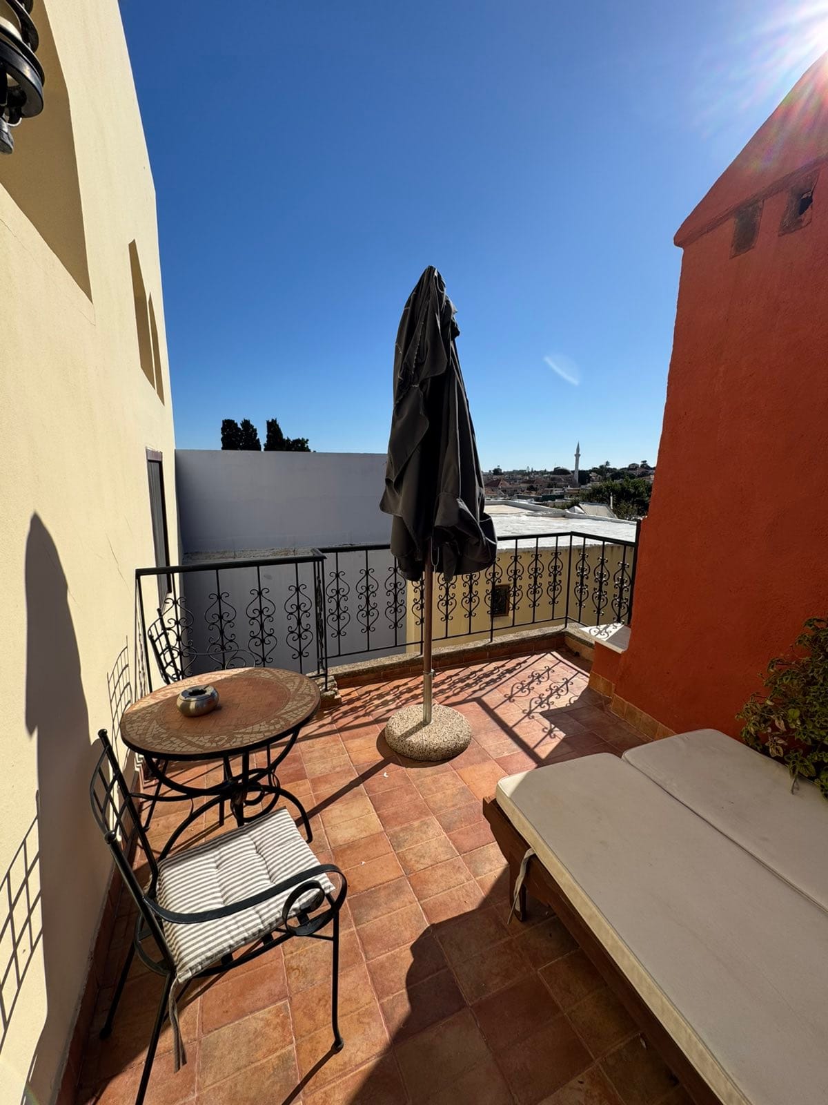 Notos Suite with Jetted Shower & Medieval Town View 34m²