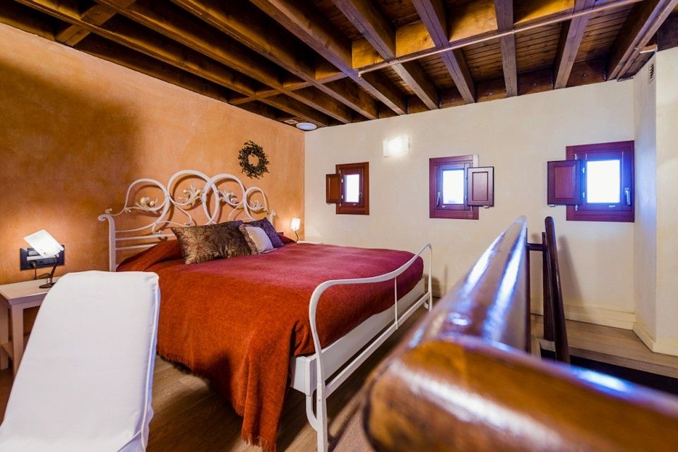 Notos Suite with Jetted Shower & Medieval Town View 34m²