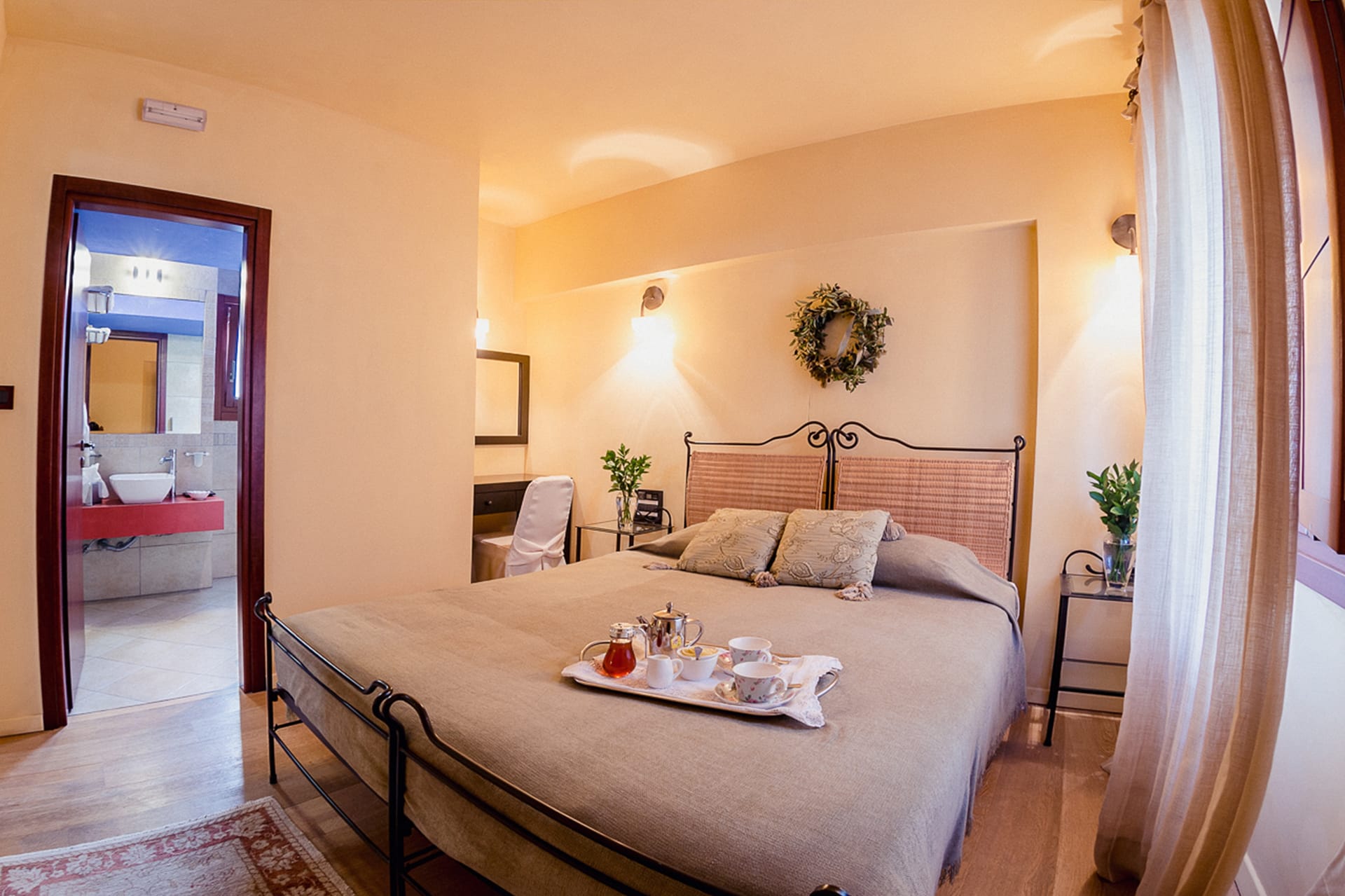Anatoli Suite with Jetted Shower & Private Terrace 38m²