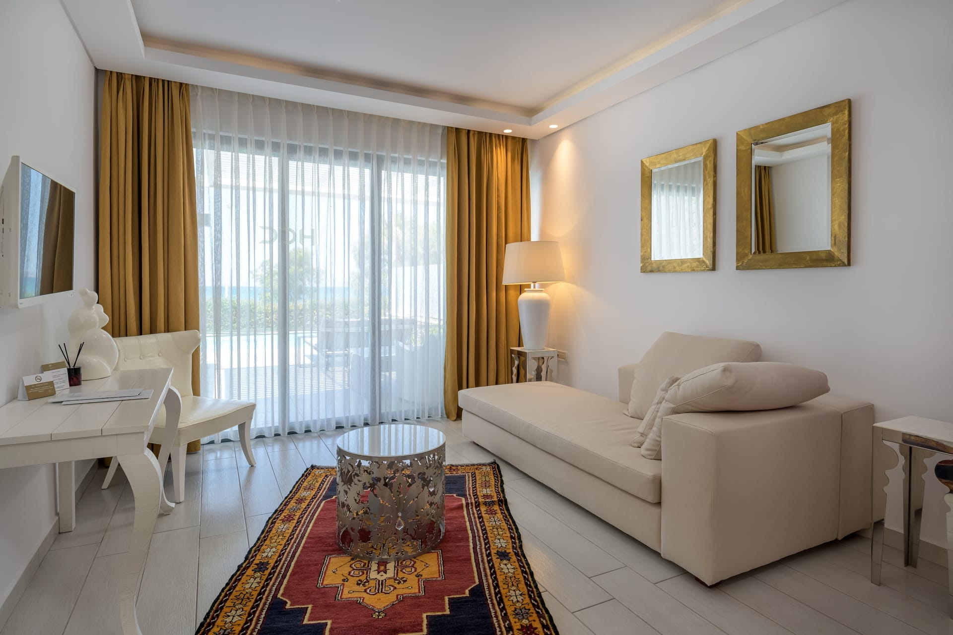 Diamond Suite with Private Pool