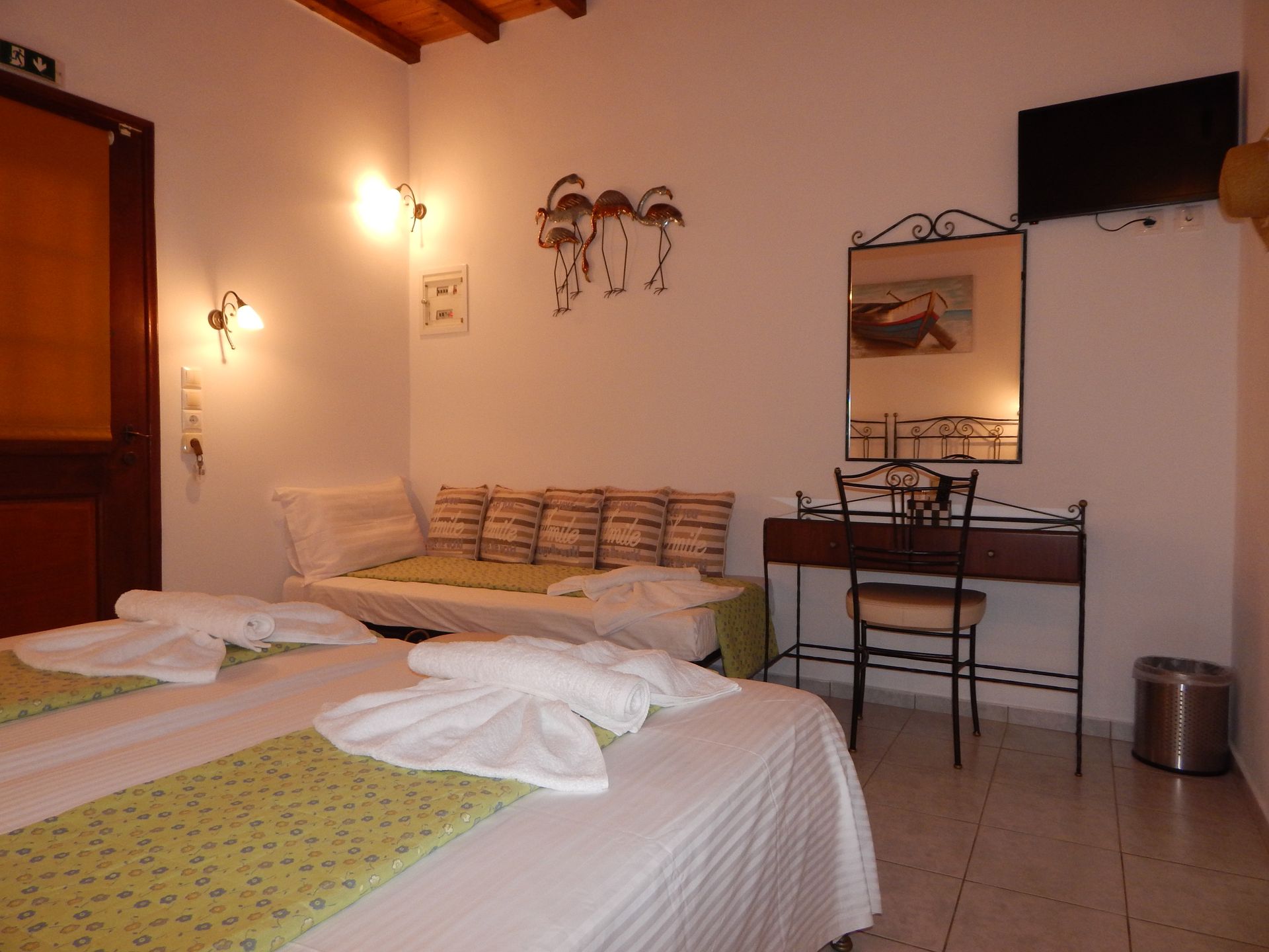 Triple Classic Apartment (Ground Floor)