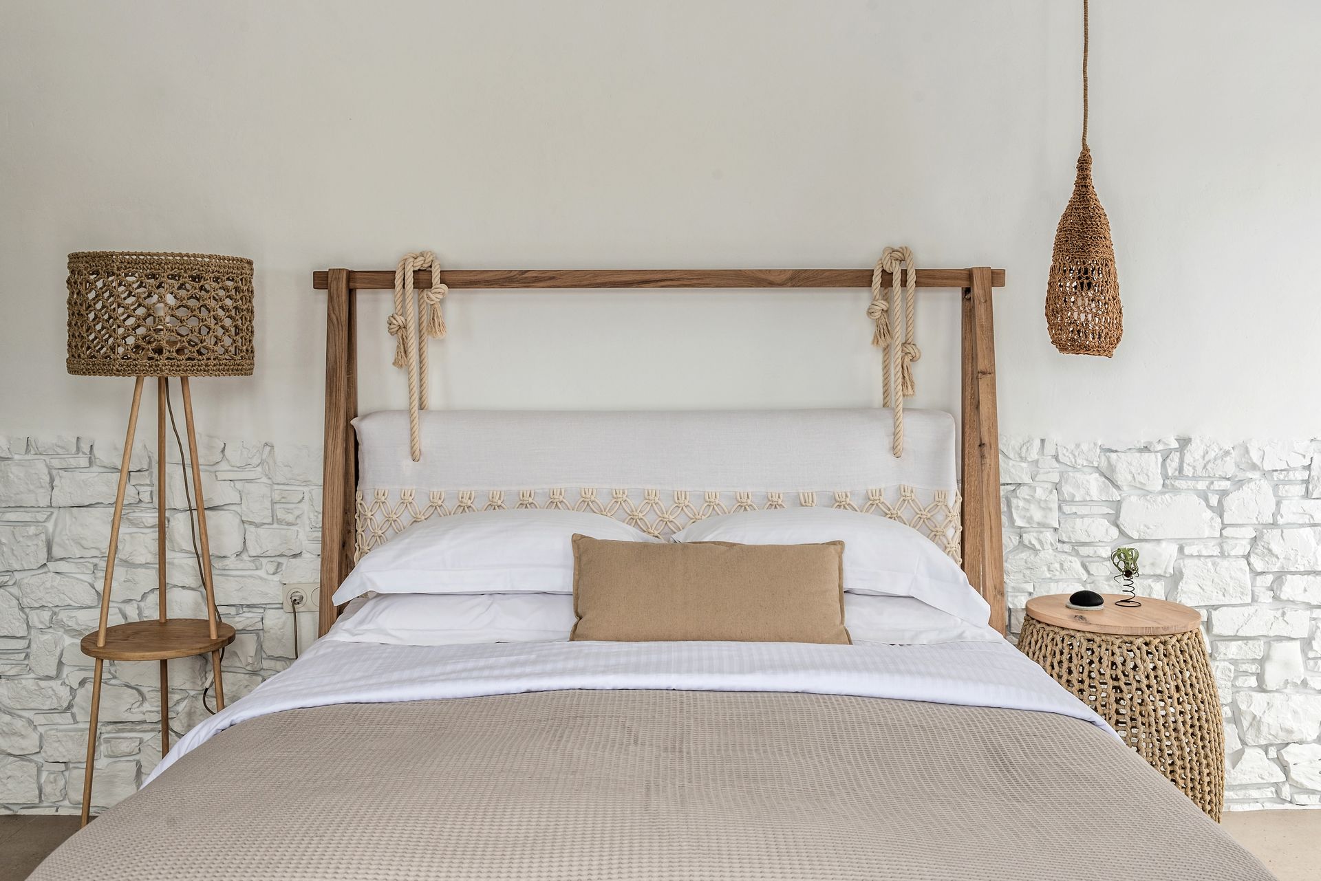 Saluti Honeymoon Suite