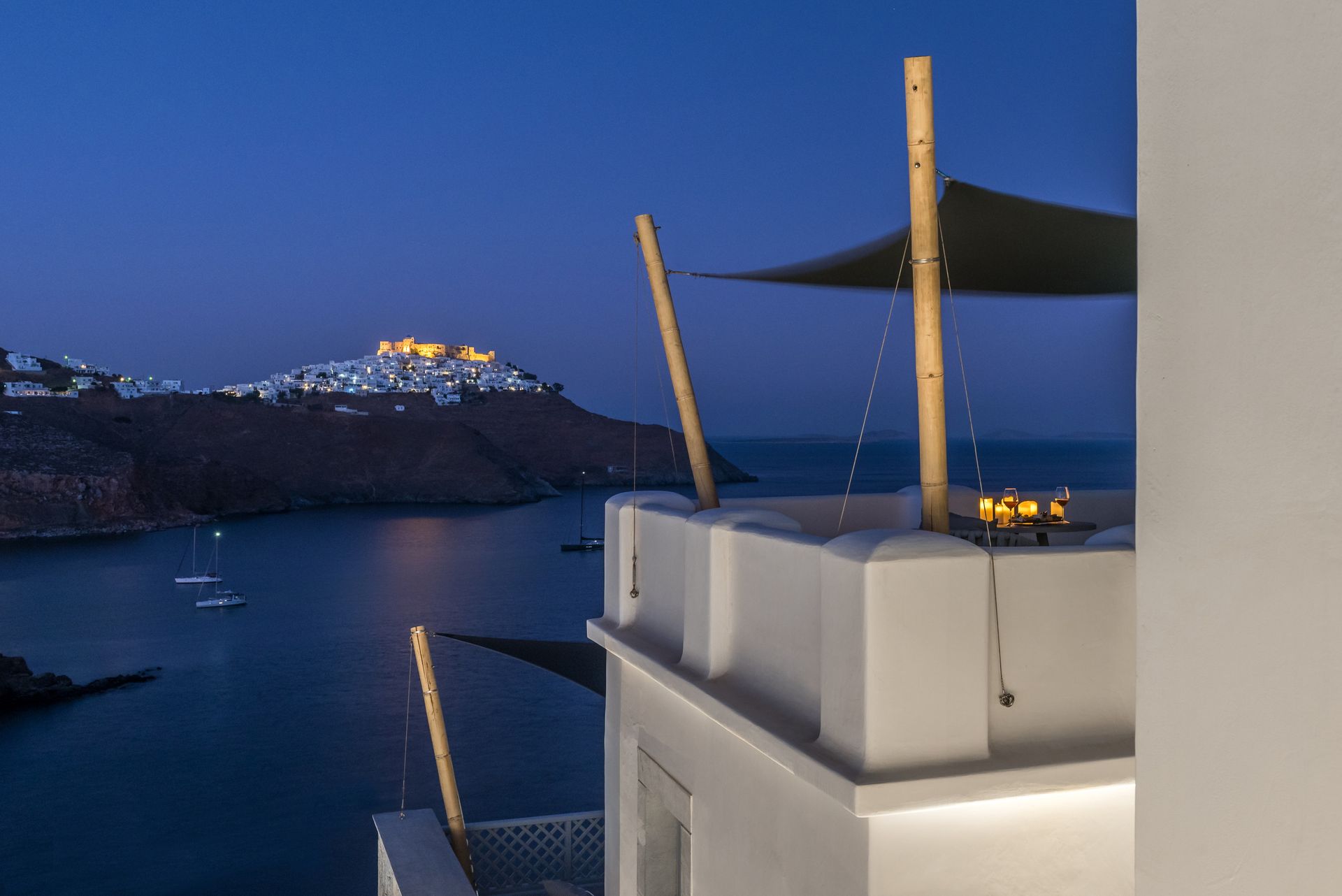 Saluti Honeymoon Suite