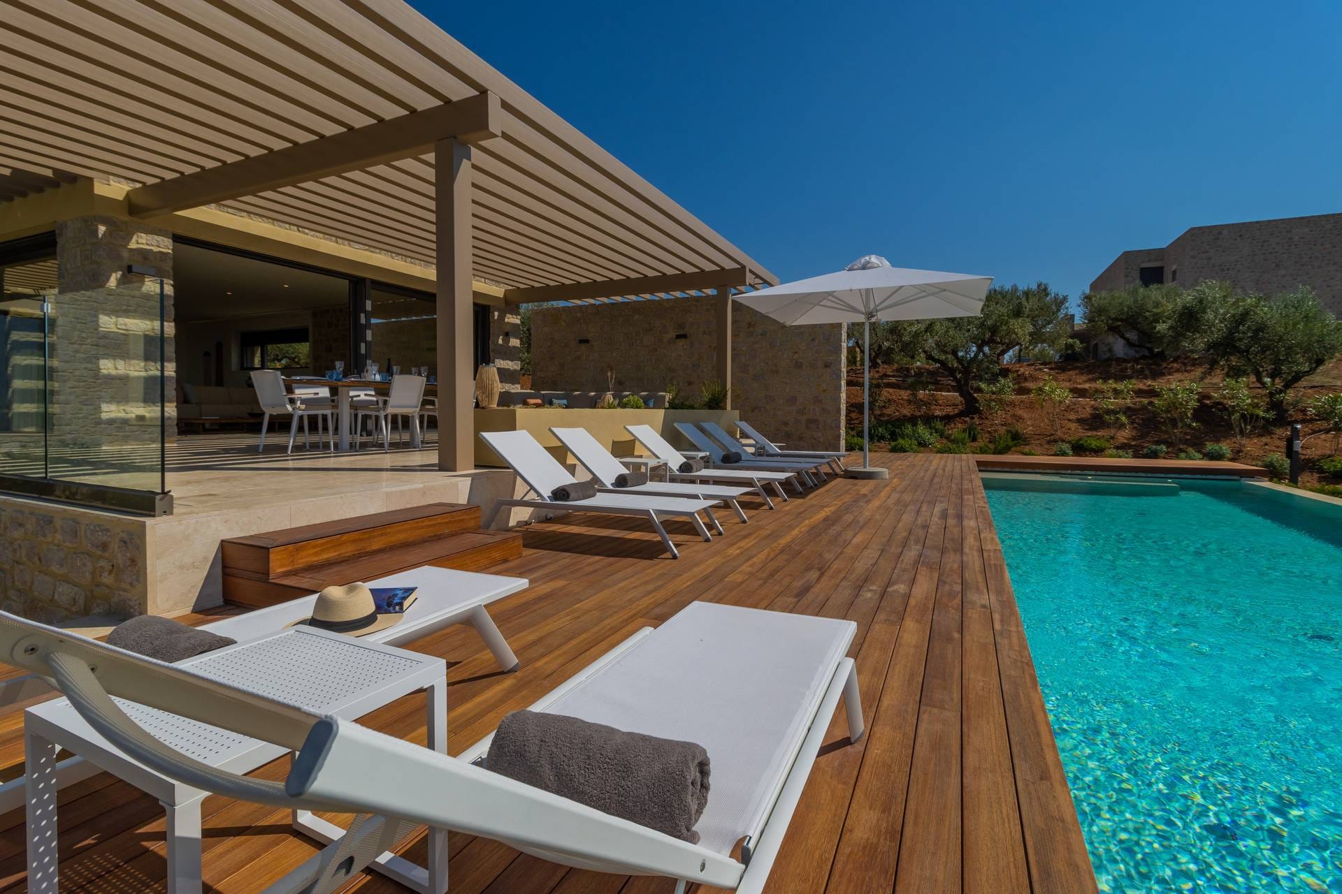 Lillian Villa | Gialova Pylos