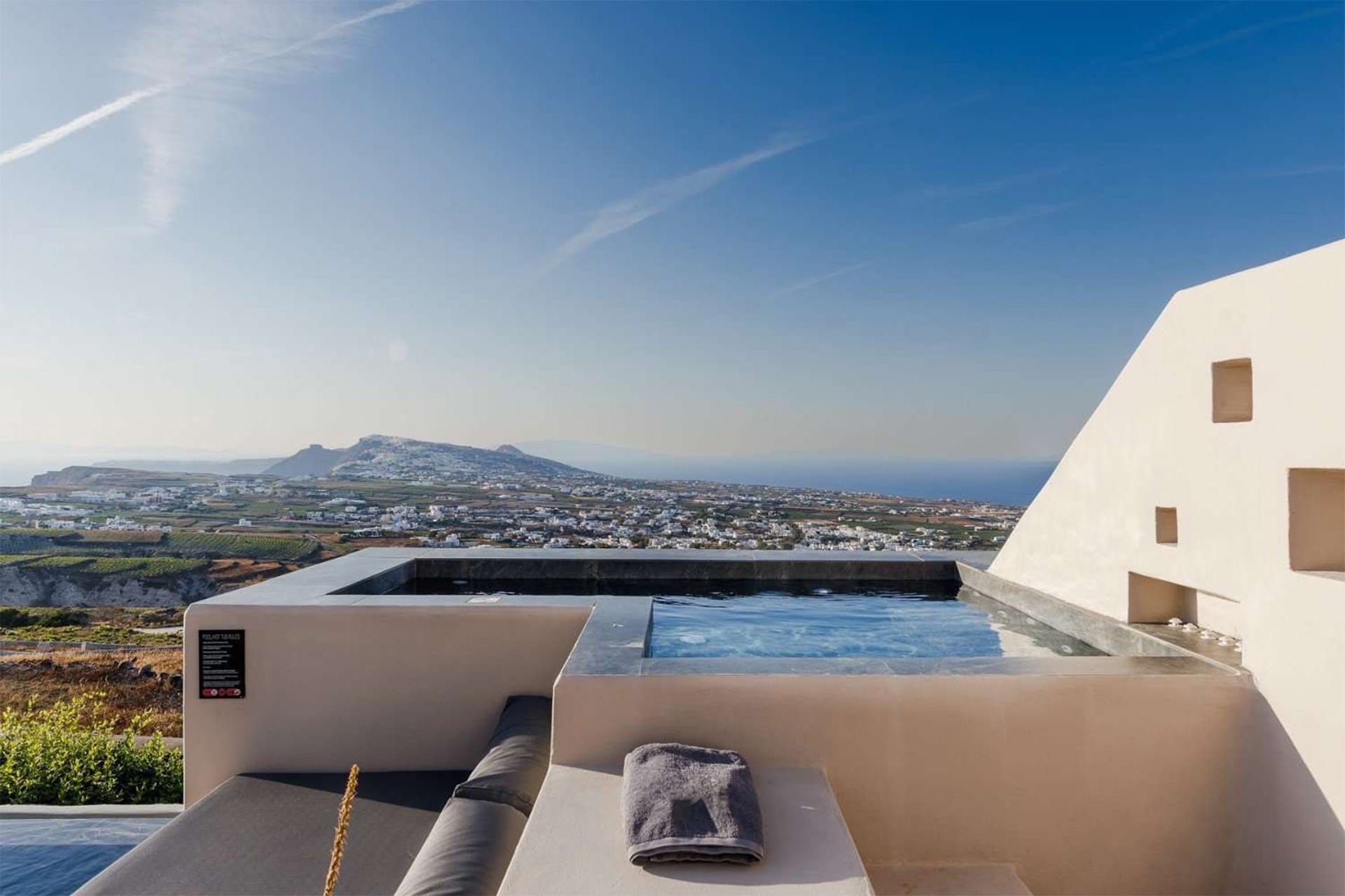 Aurora Villa