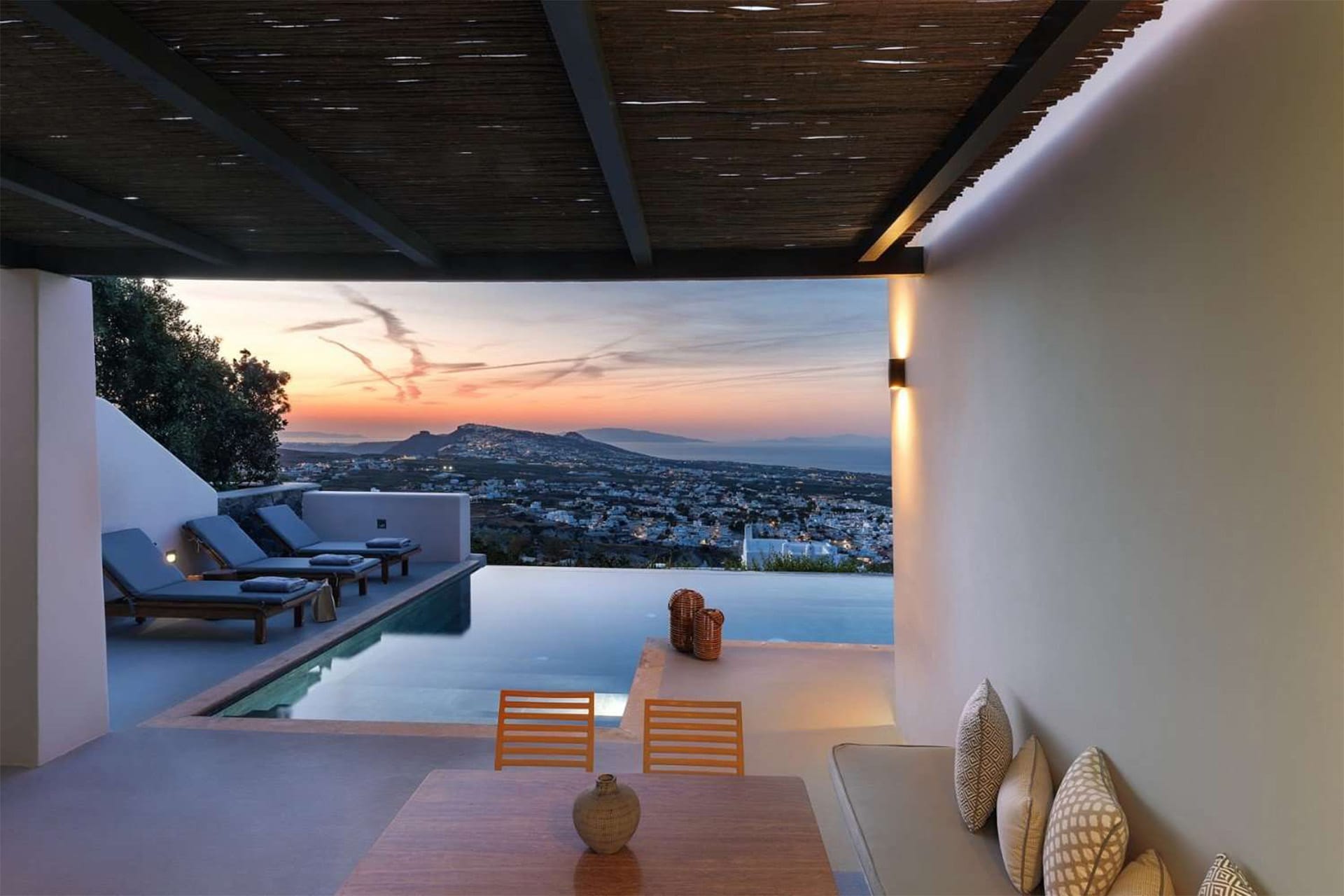 Aurora Villa